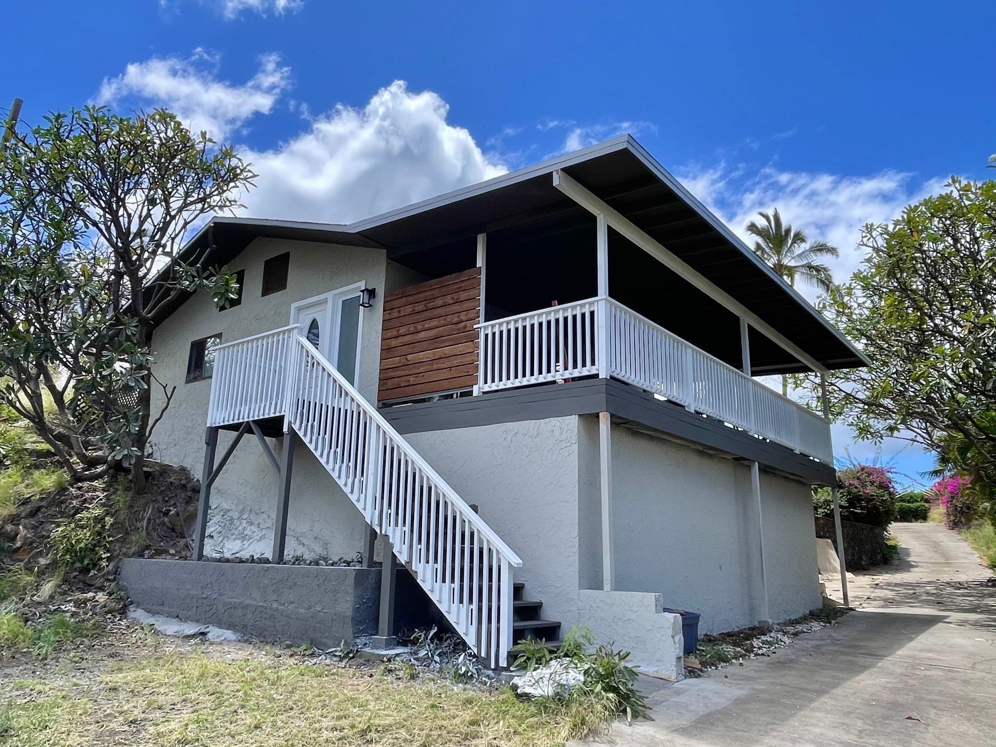 614  Kupulau Pl , Maui Meadows home - photo 37 of 48