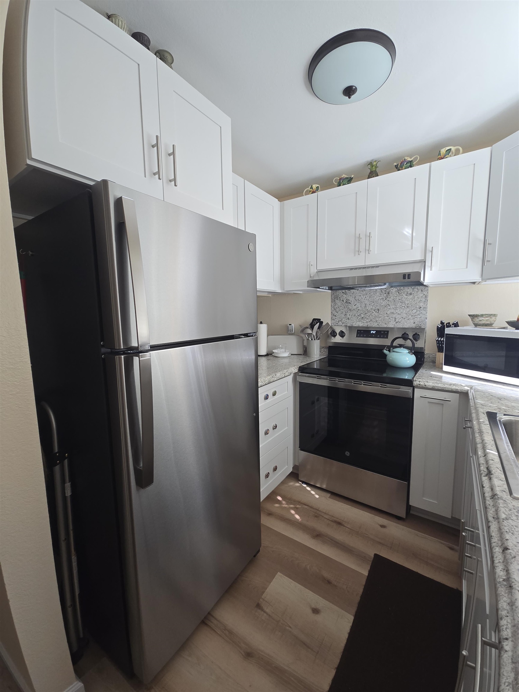 condo # B102, Lanai City, Hawaii - photo 3 of 4