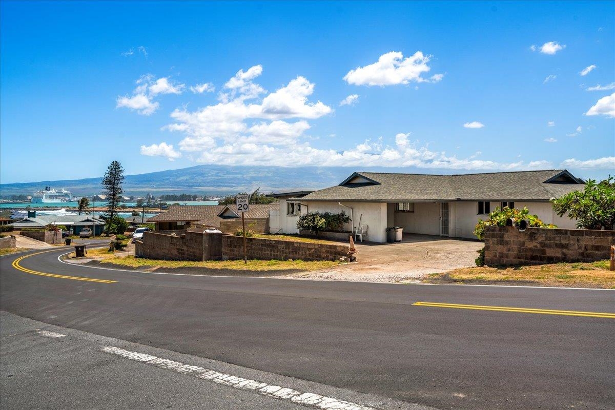 618  Liholiho St Wailuku, Wailuku home - photo 2 of 50