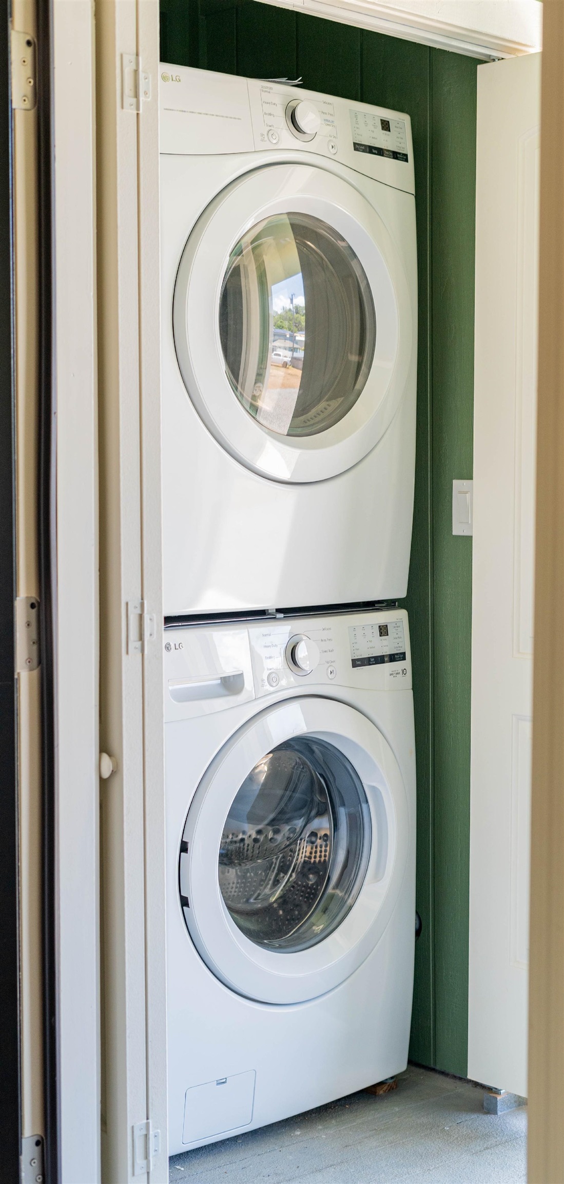 62  Ainaola St , Wailuku home - photo 18 of 22