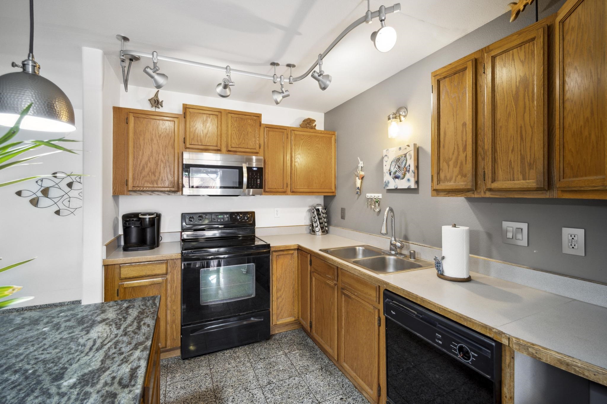 620  Kuu Home Pl Ka Ono Ulu, Kihei home - photo 12 of 44