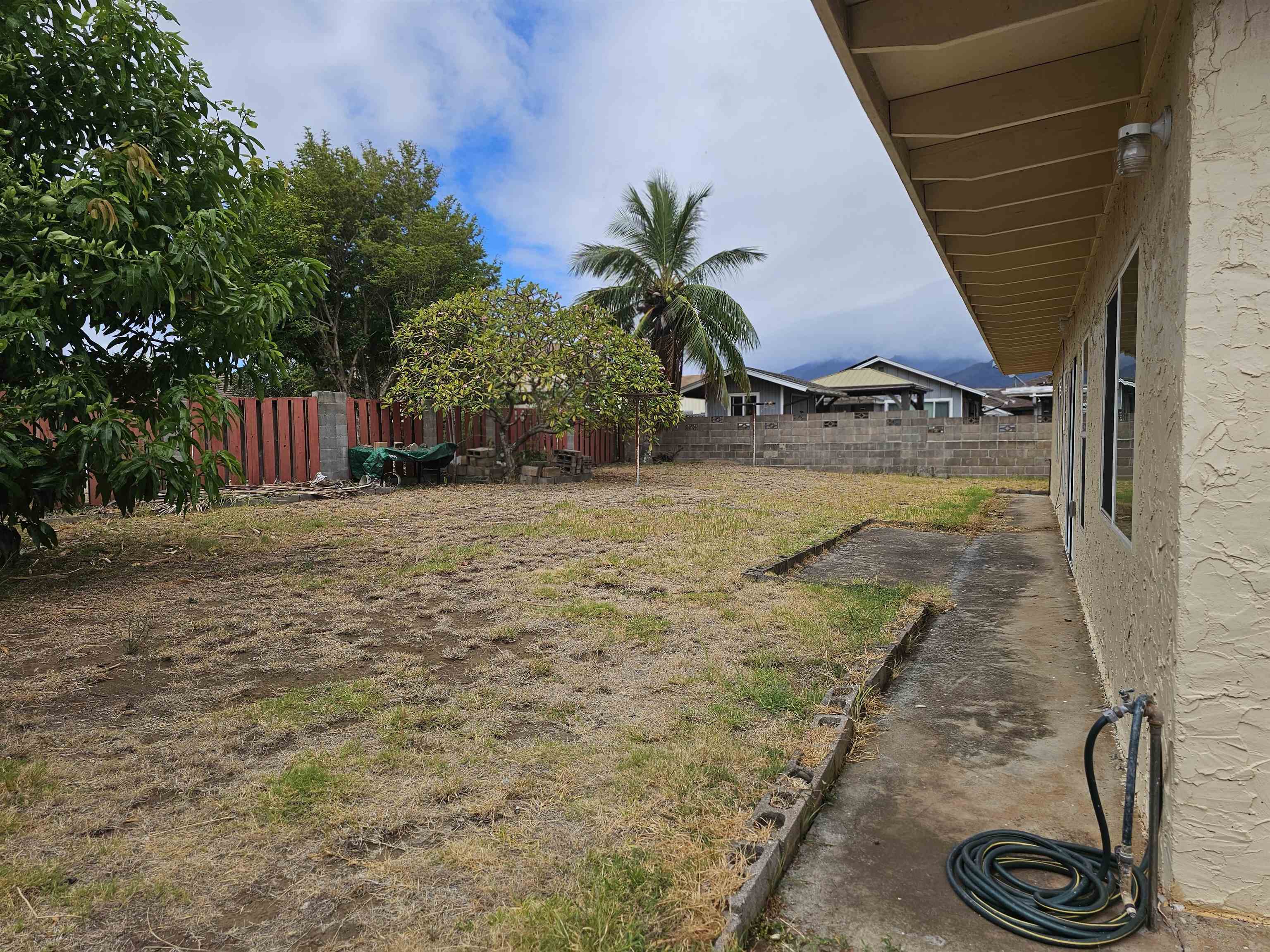 623  Oahu St , Kahului home - photo 10 of 10