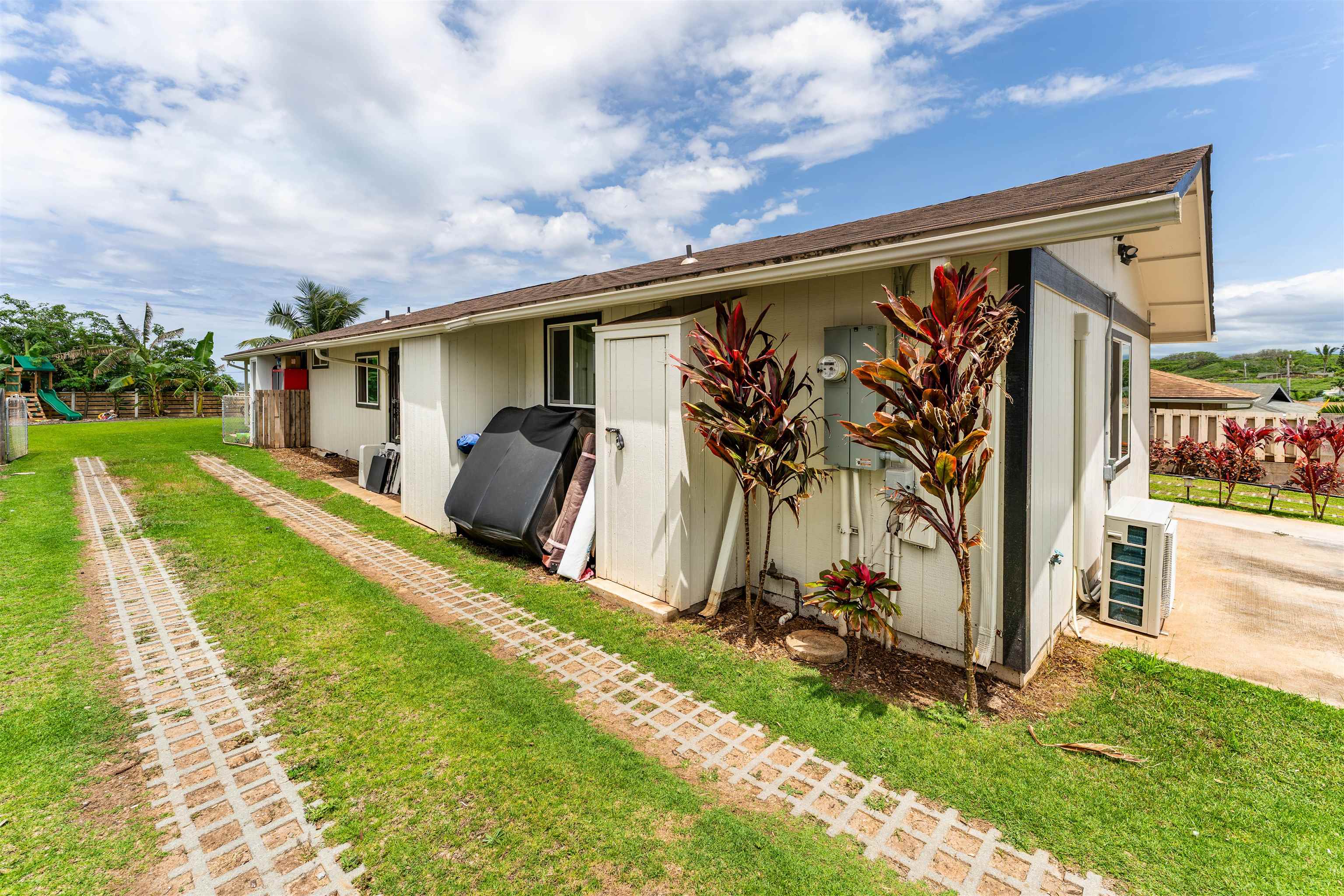 624  Alihilani St Wailuku, Wailuku home - photo 30 of 39