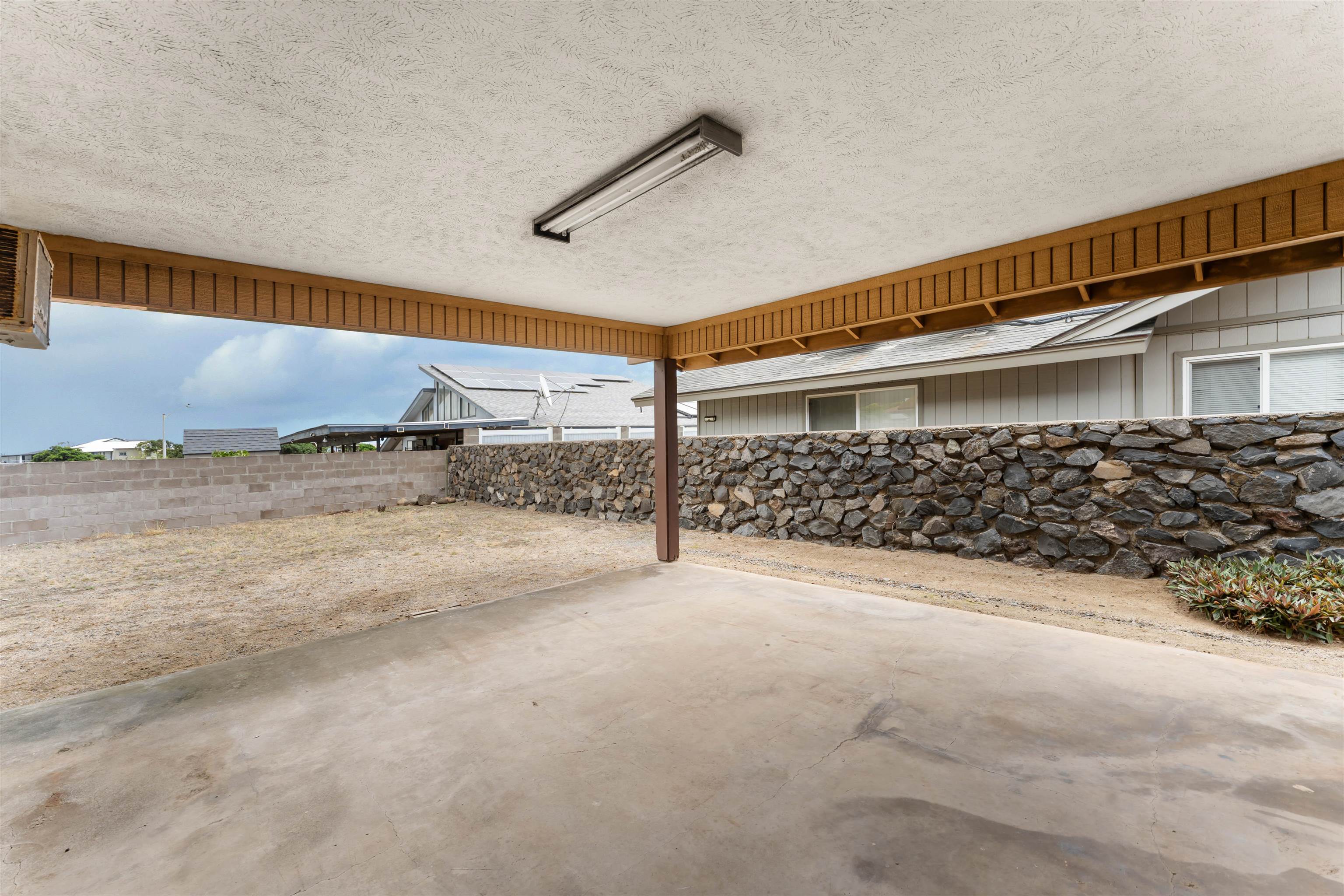624  Kunu Pl , Kahului home - photo 22 of 26
