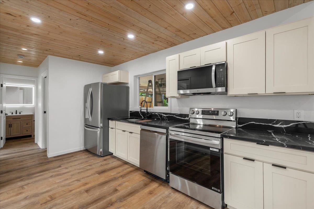 63  Wilipohaku Rd , Wailuku home - photo 17 of 36