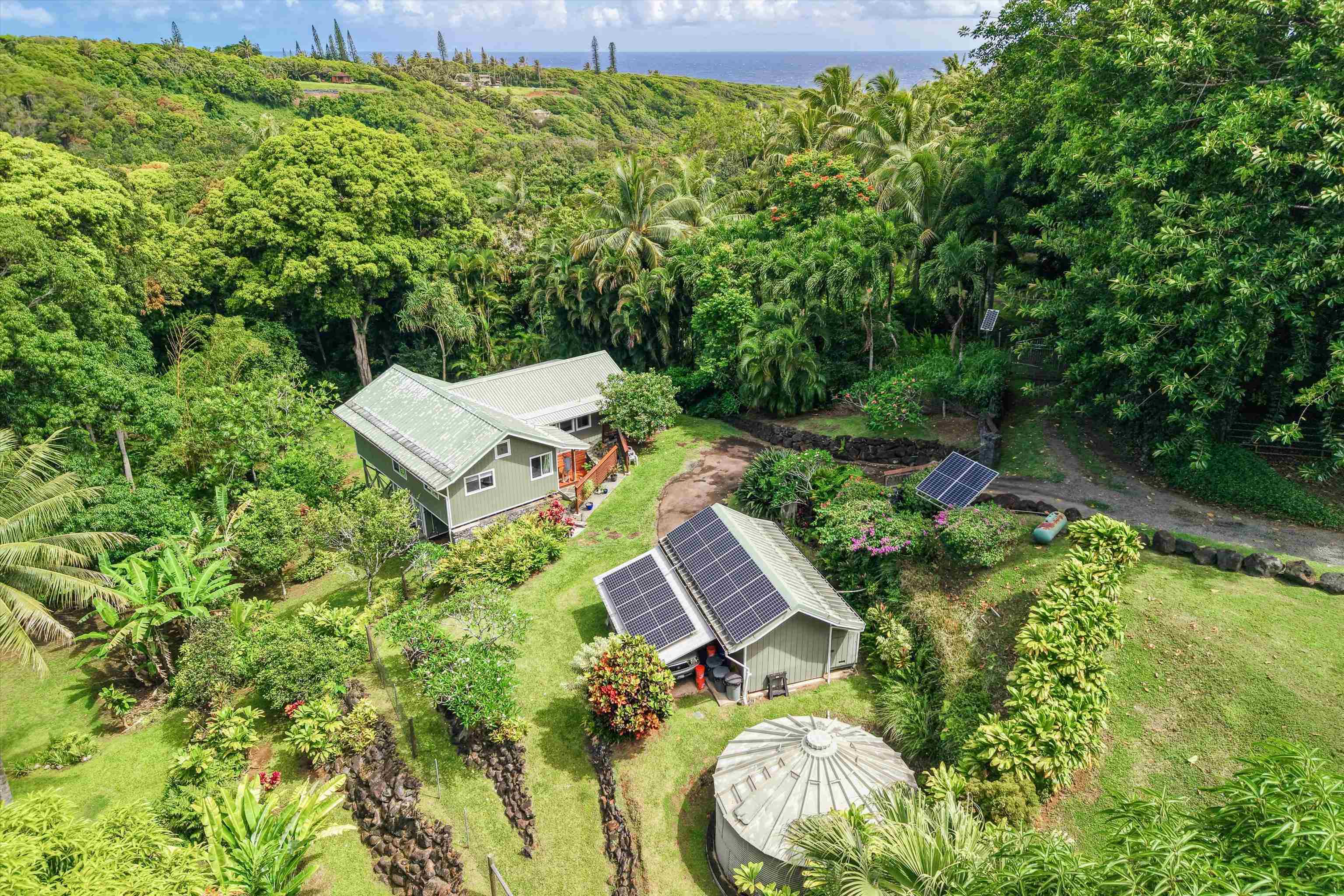 630  Hoolawa Rd , Haiku home - photo 2 of 50