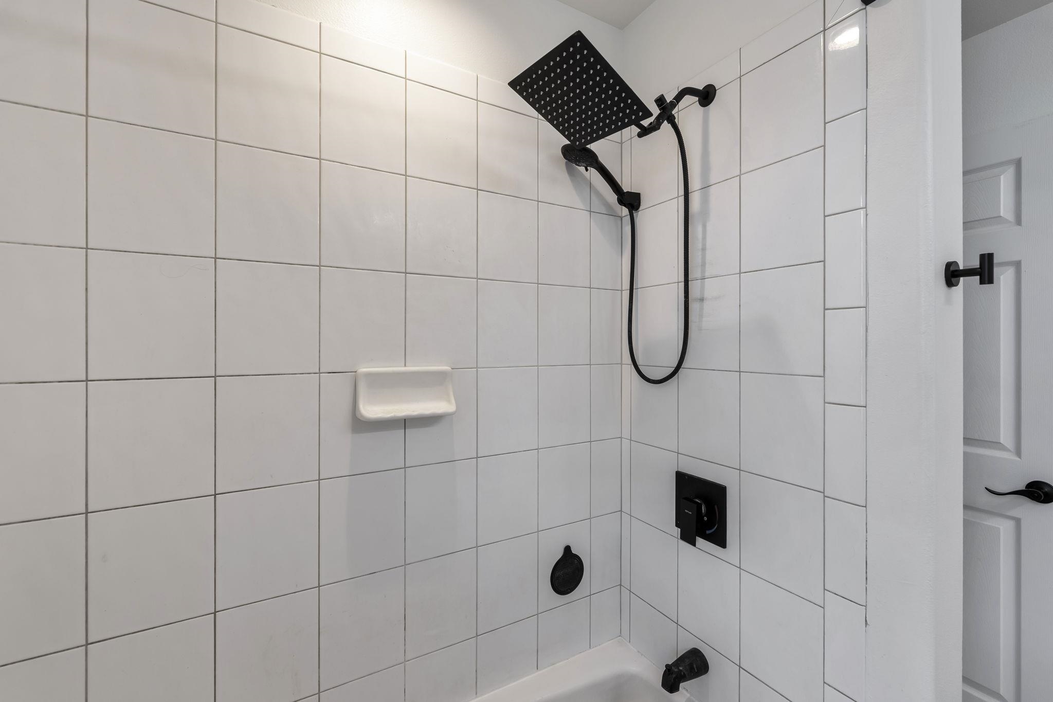 Kehalani Gardens condo # 102, Wailuku, Hawaii - photo 19 of 35