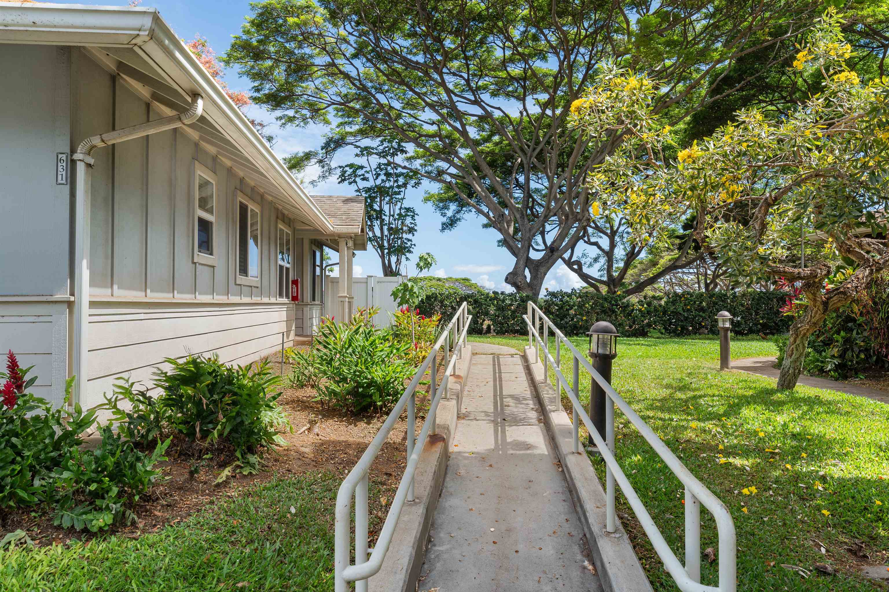 Kehalani Gardens condo # 106, Wailuku, Hawaii - photo 37 of 39