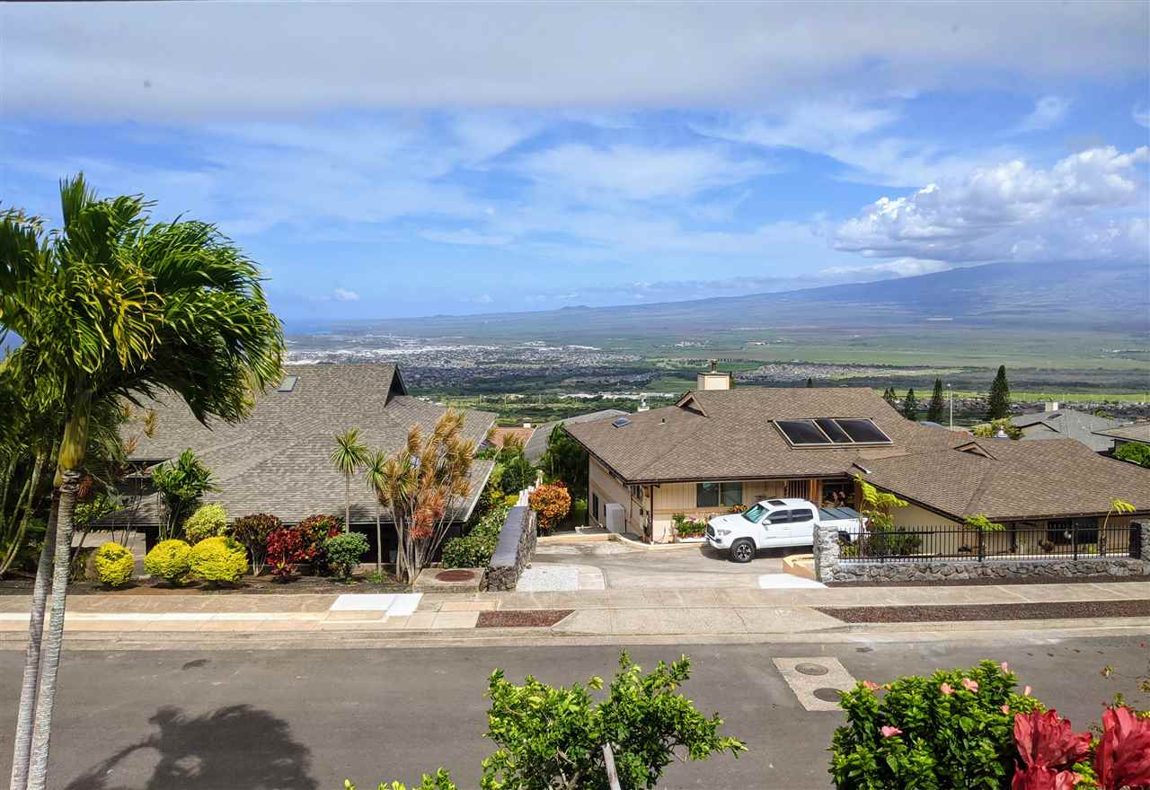 632  Maalahi St Wailuku Heights, Wailuku home - photo 3 of 28