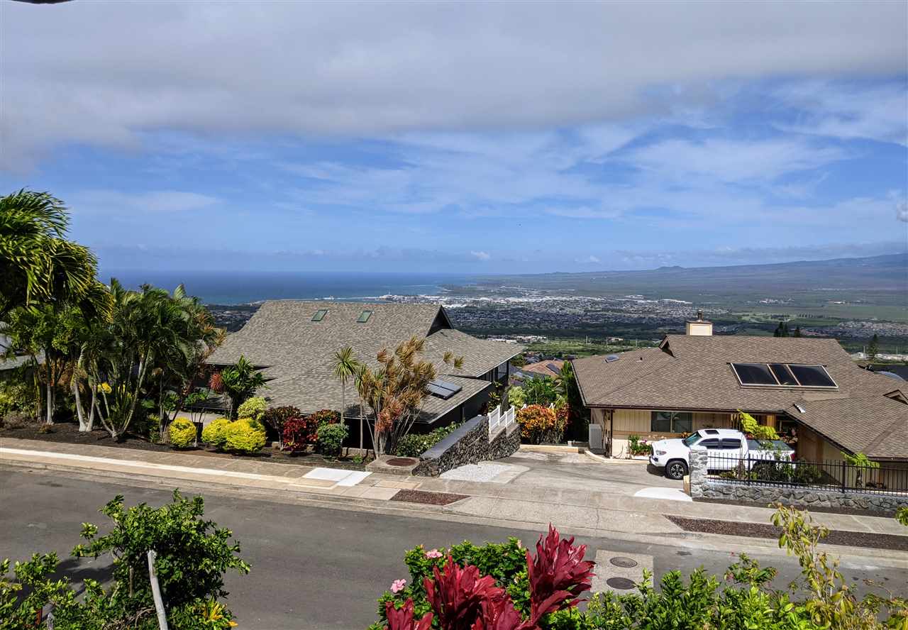 632  Maalahi St Wailuku Heights, Wailuku home - photo 4 of 28