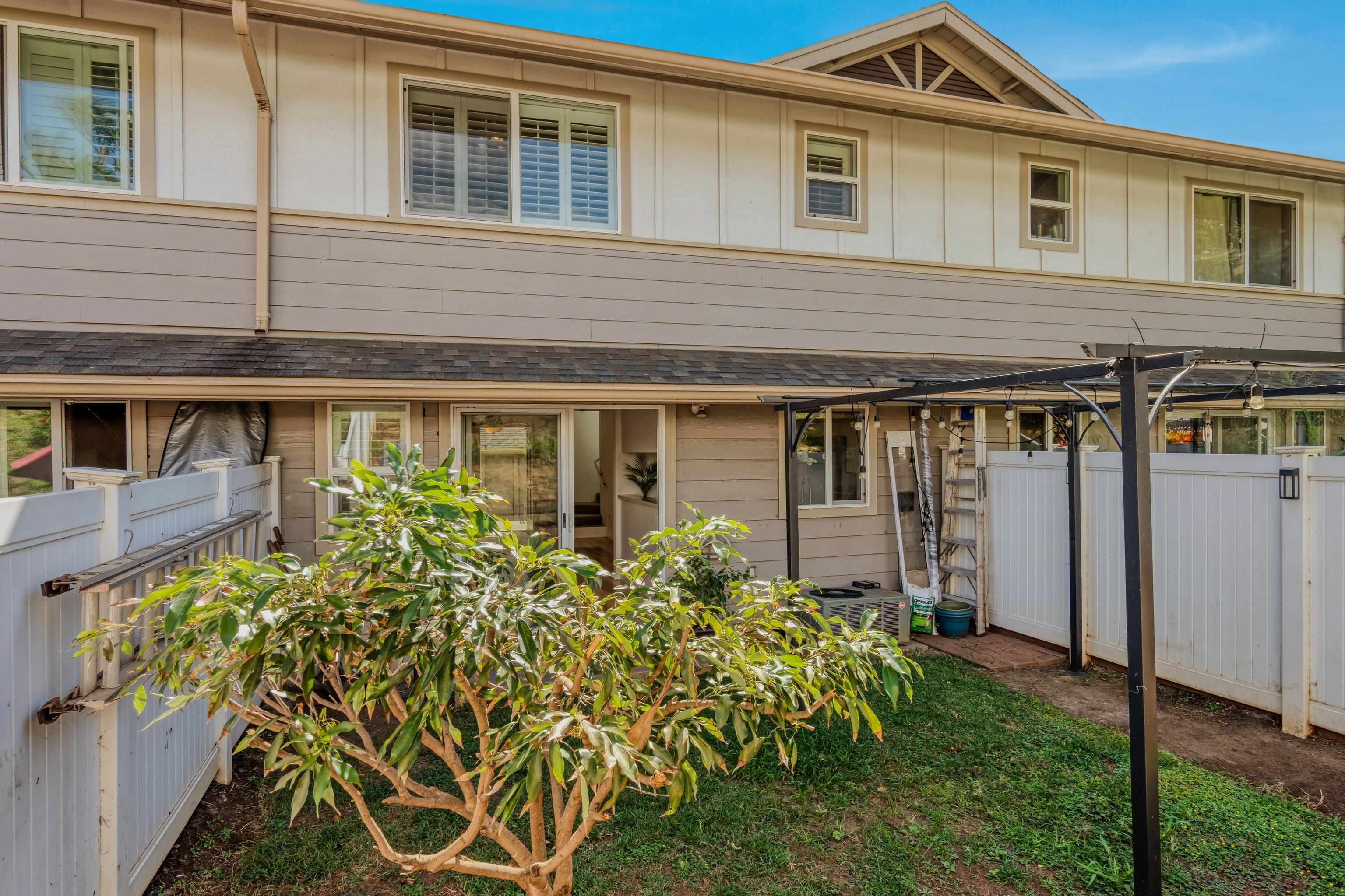 Kehalani Gardens condo # 2104, Wailuku, Hawaii - photo 24 of 33