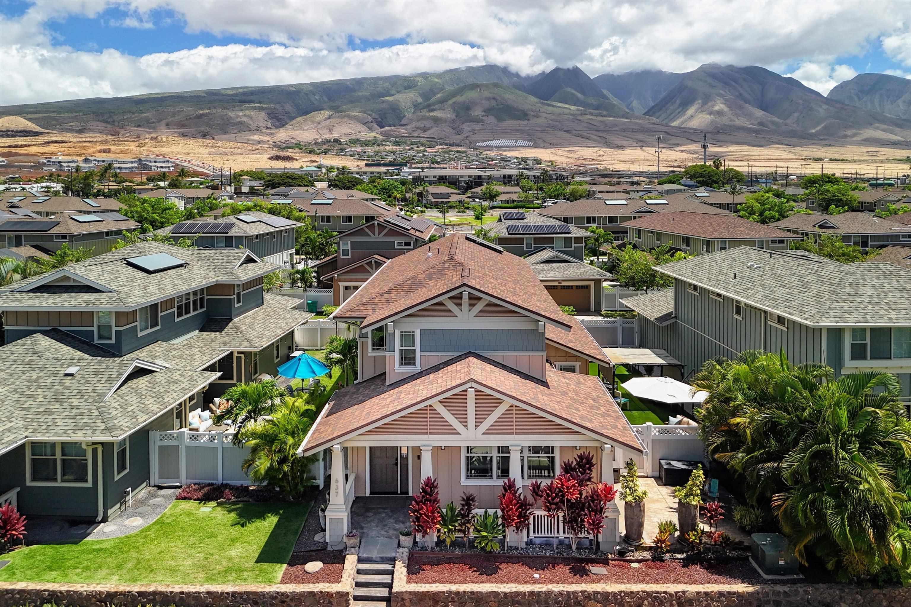 637  Hoe Kawele Ln , Lahaina home - photo 40 of 45