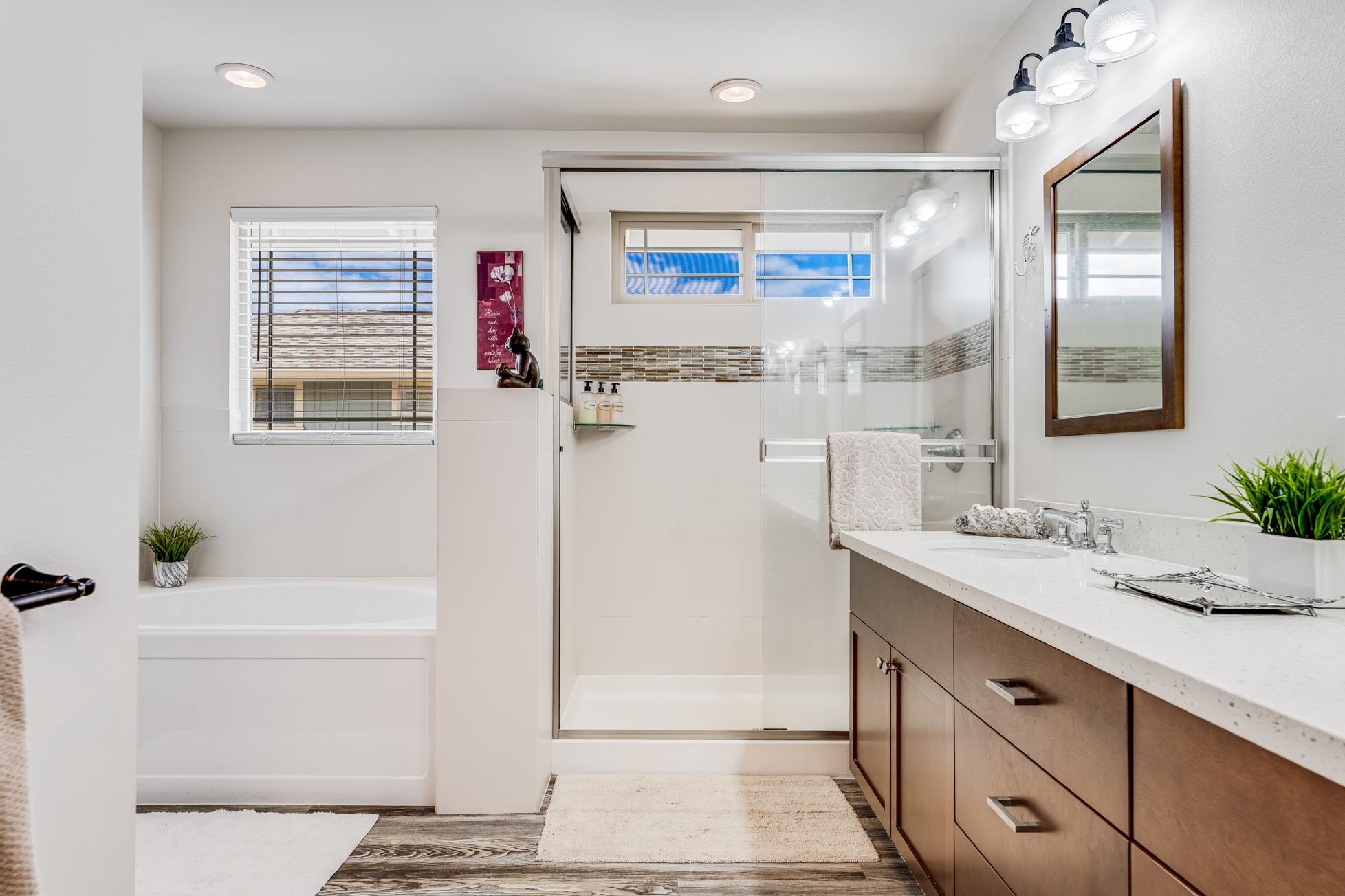 637  Hoe Kawele Ln , Lahaina home - photo 23 of 46