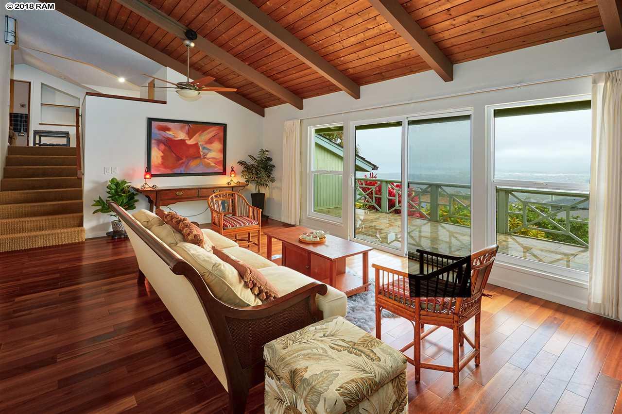 637  Mapuana Pl Wailuku, Wailuku home - photo 4 of 29