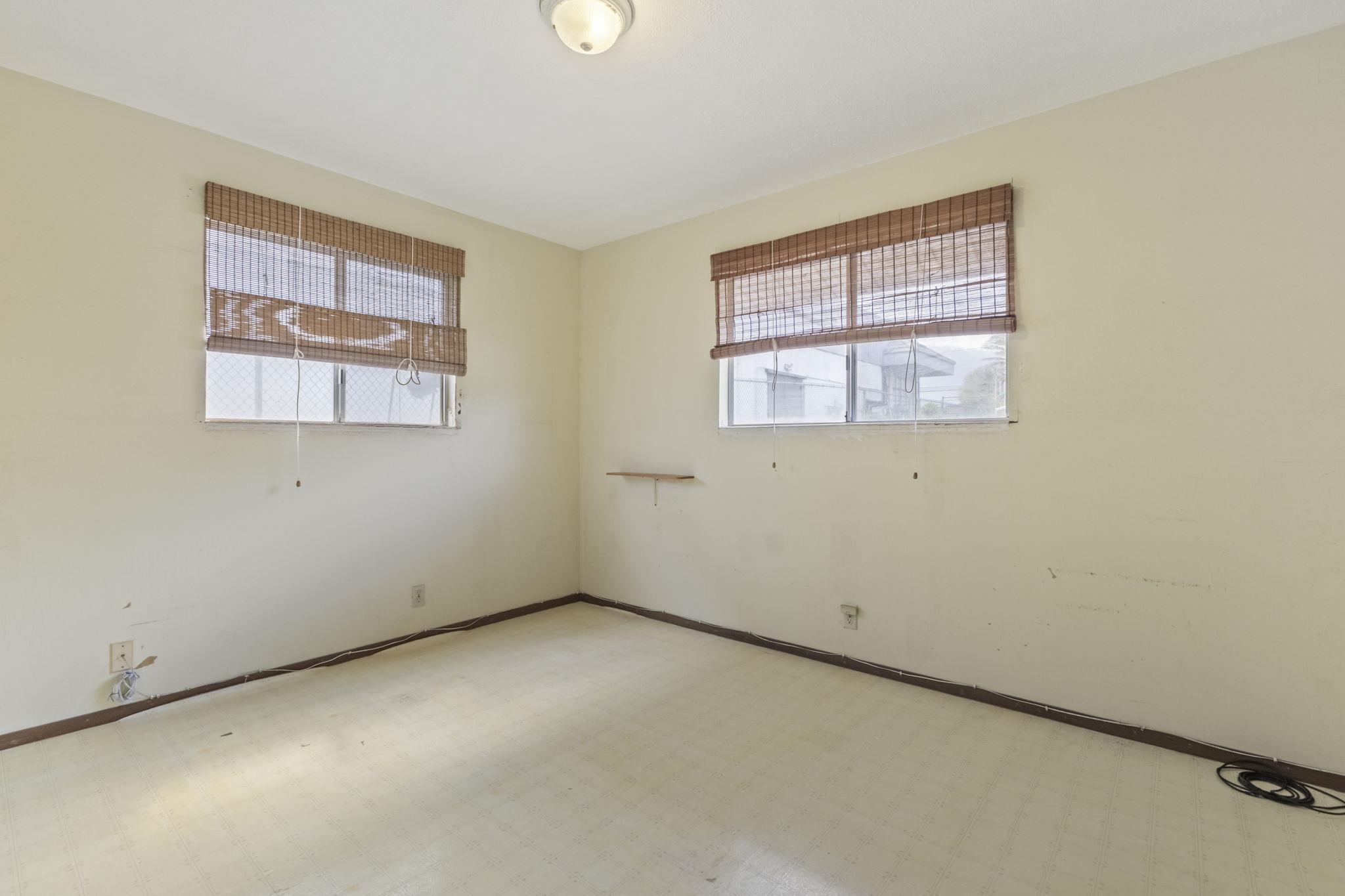 639  Kainalu Pl , Wailuku home - photo 25 of 48