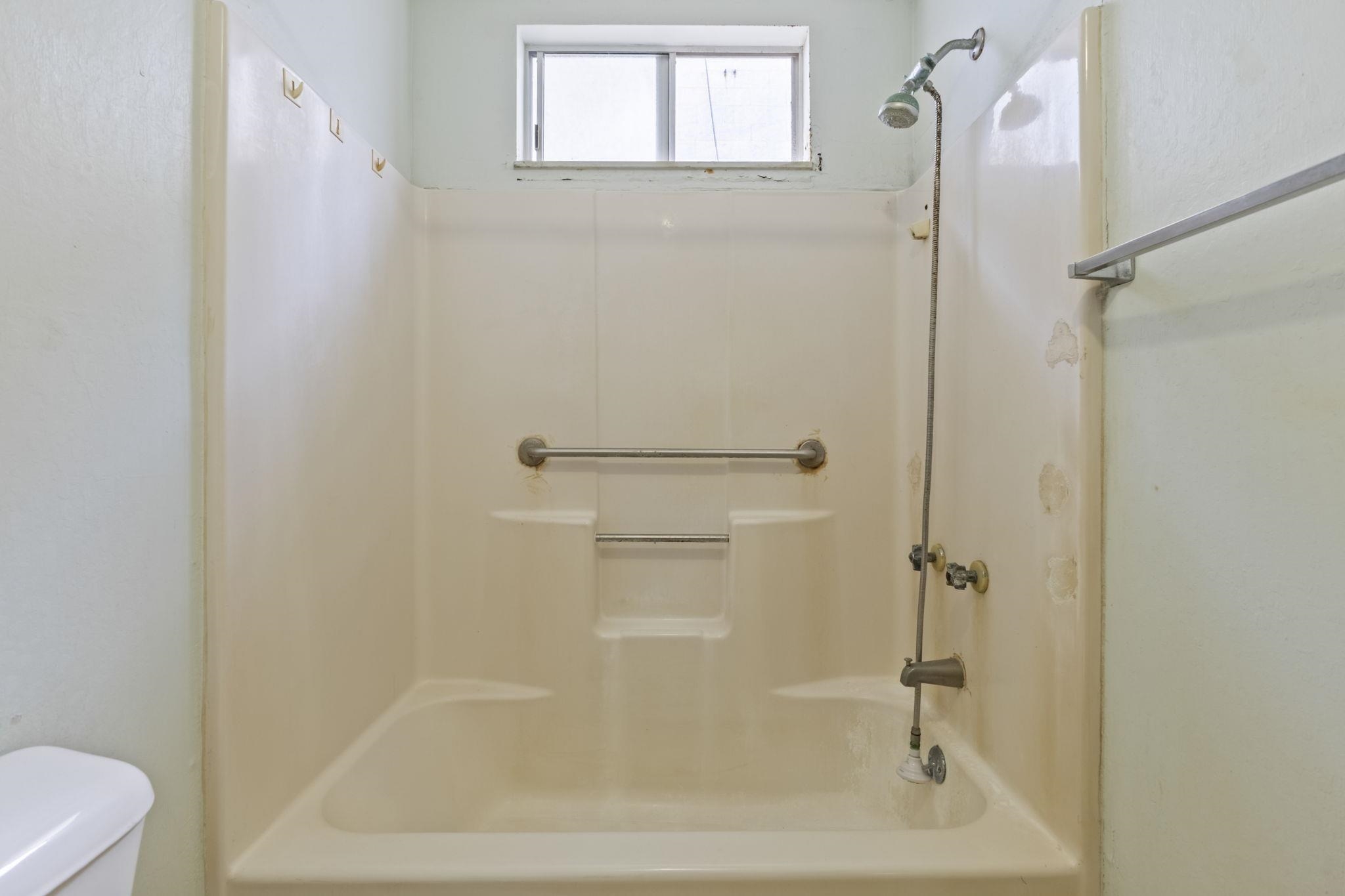 639  Kainalu Pl , Wailuku home - photo 30 of 48