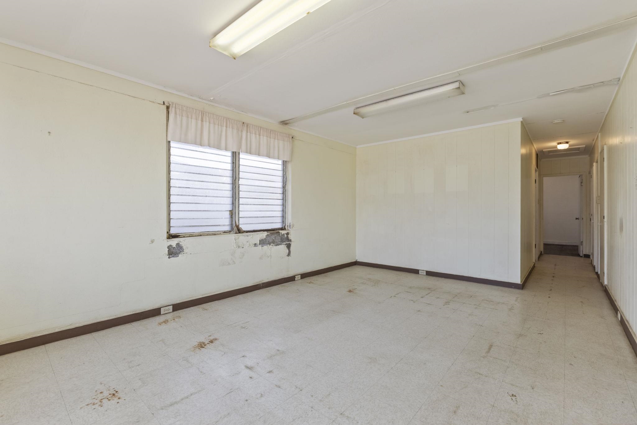 639  Kainalu Pl , Wailuku home - photo 10 of 48