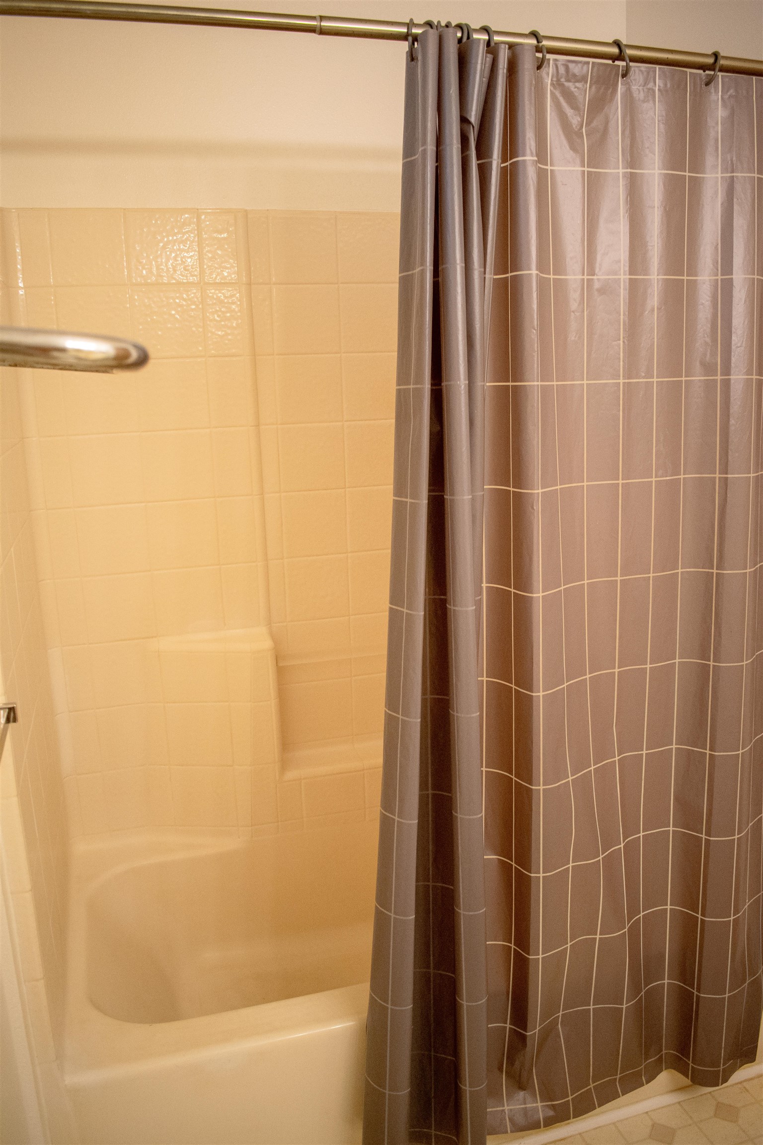 Kahului Ikena condo # 324, Kahului, Hawaii - photo 30 of 31