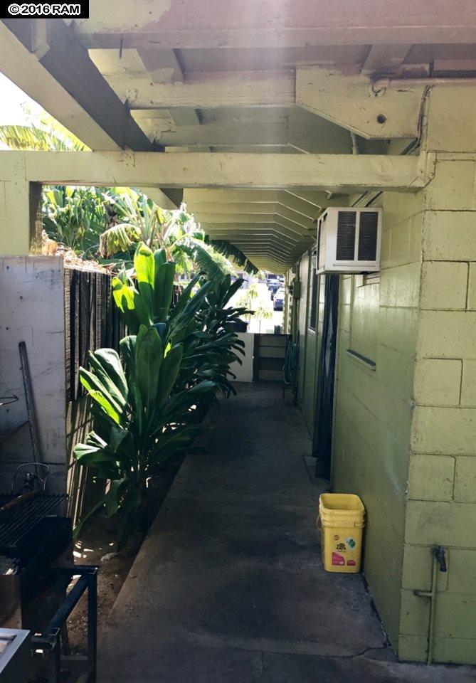 640  Kipapa Pl , Kahului home - photo 3 of 9
