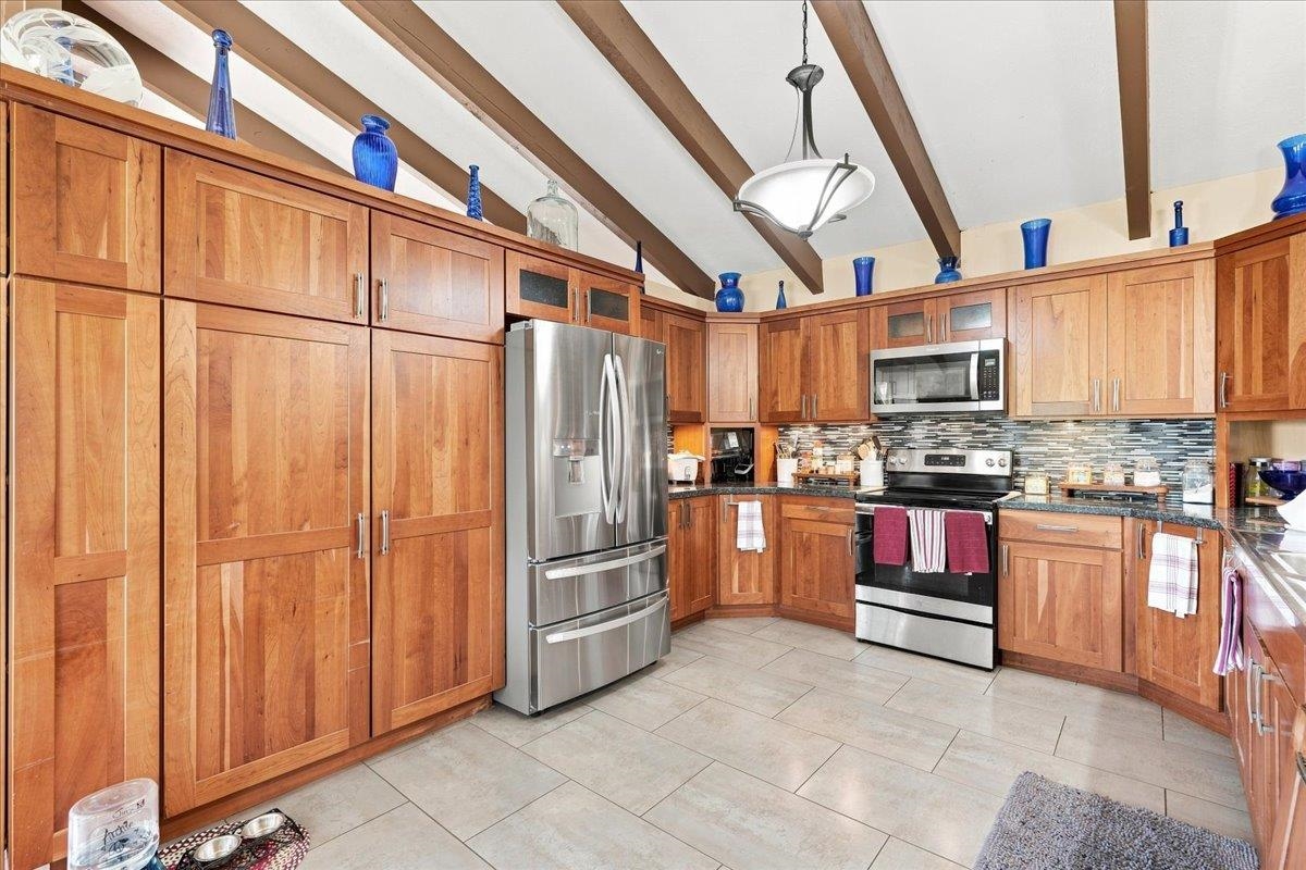 640  Makawao Ave , Makawao/Olinda/Haliimaile home - photo 6 of 25