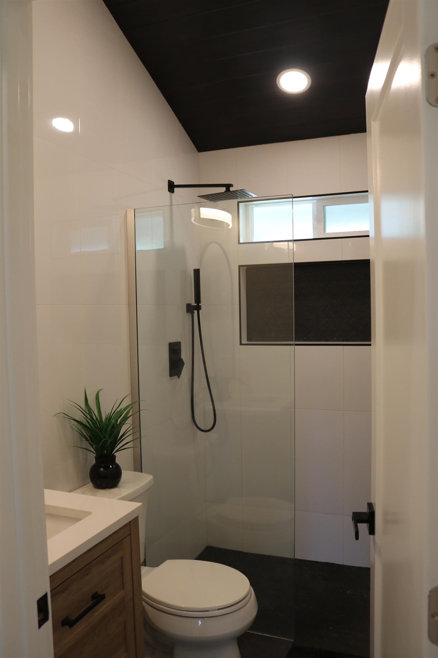 641  Linekona Pl Paukukalo, Wailuku home - photo 15 of 21