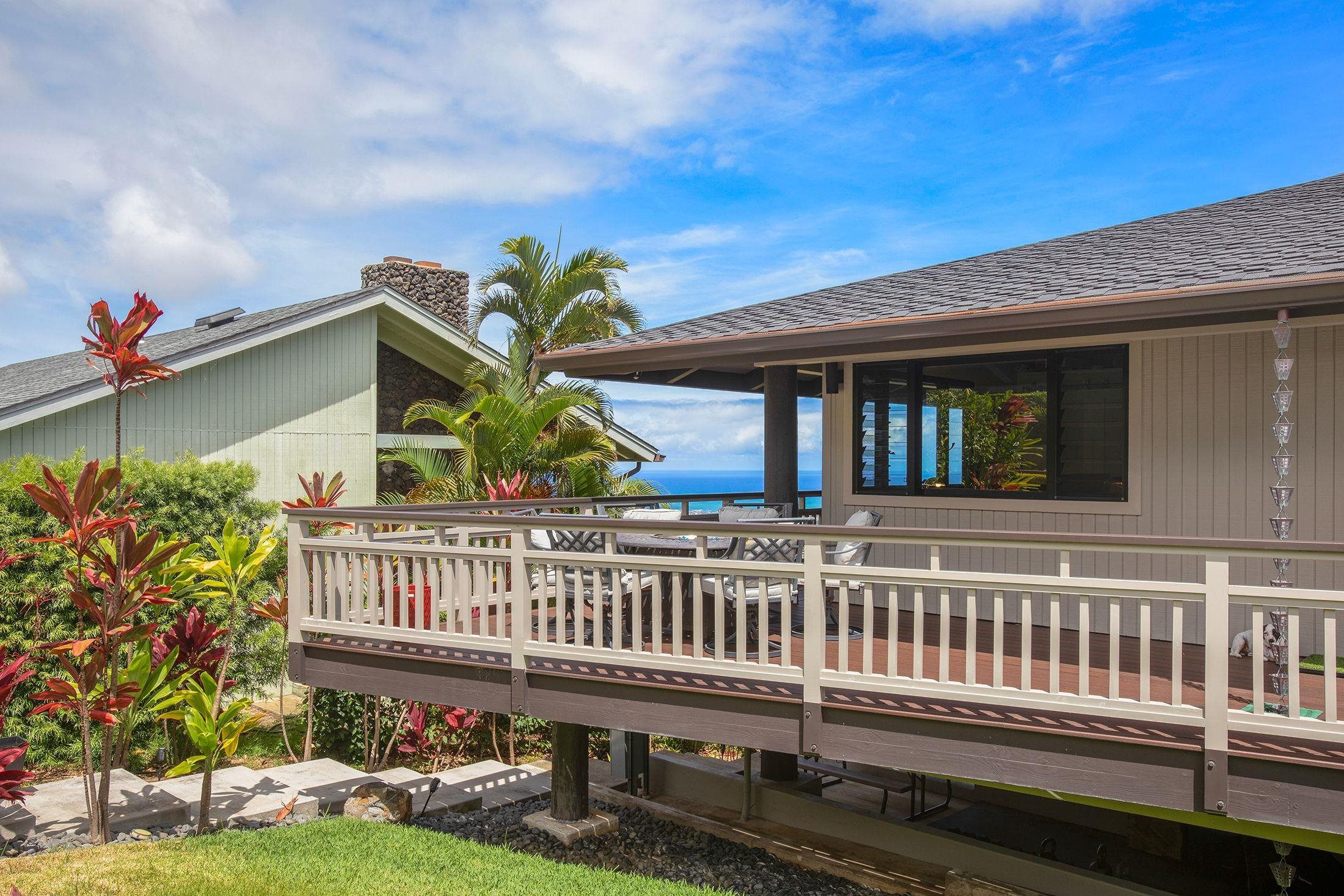 645  Mapuana Pl Wailuku Heights, Wailuku home - photo 5 of 49