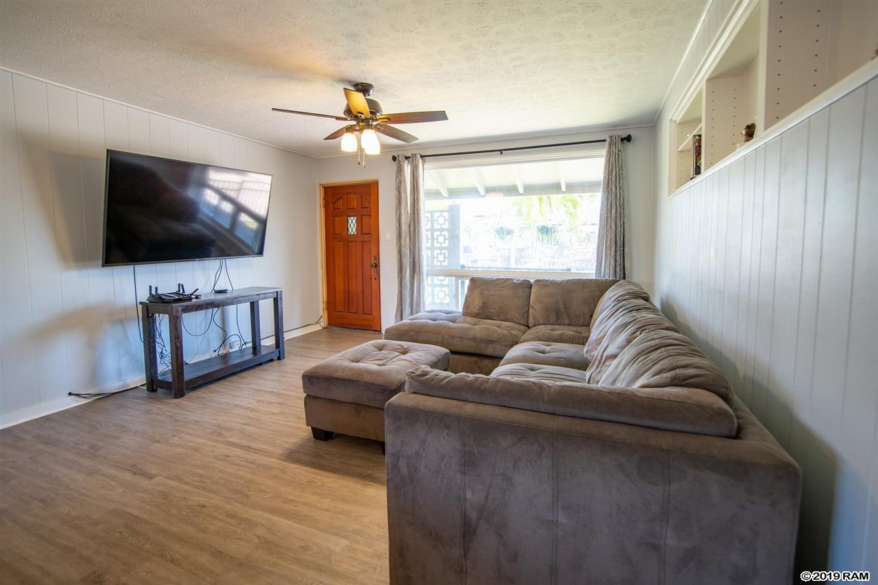 647  Molokai Akau St , Kahului home - photo 11 of 28