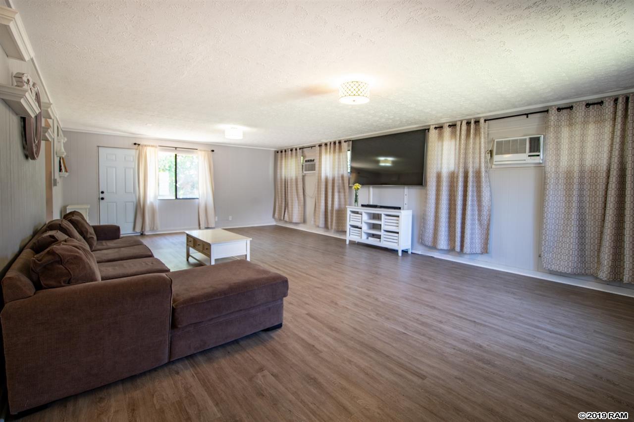647  Molokai Akau St , Kahului home - photo 24 of 28