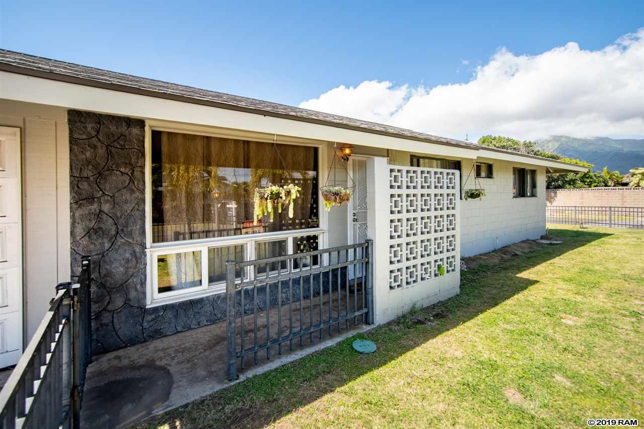 647  Molokai Akau St , Kahului home - photo 5 of 28