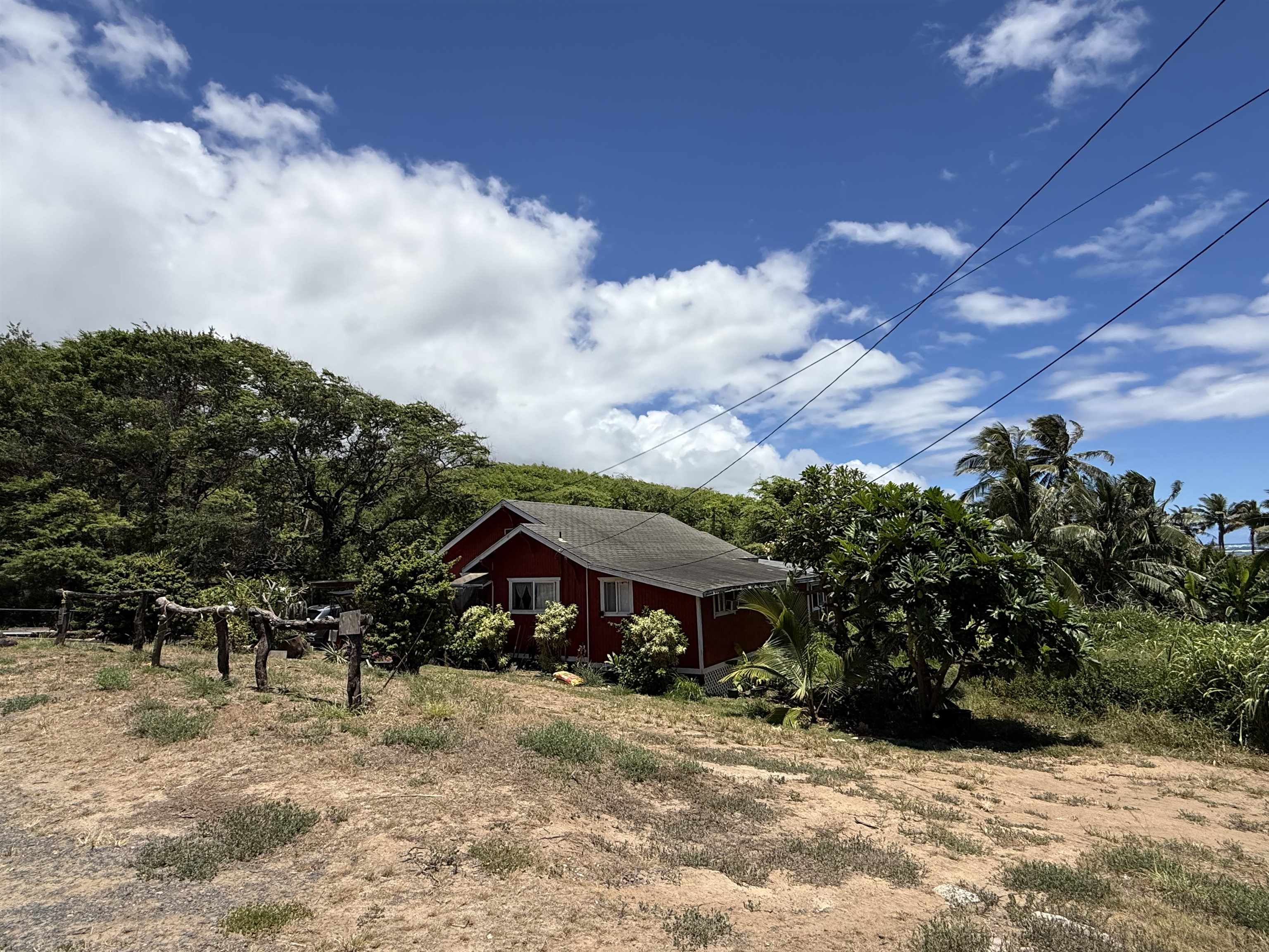 648  Kaae Rd , Wailuku home - photo 5 of 5