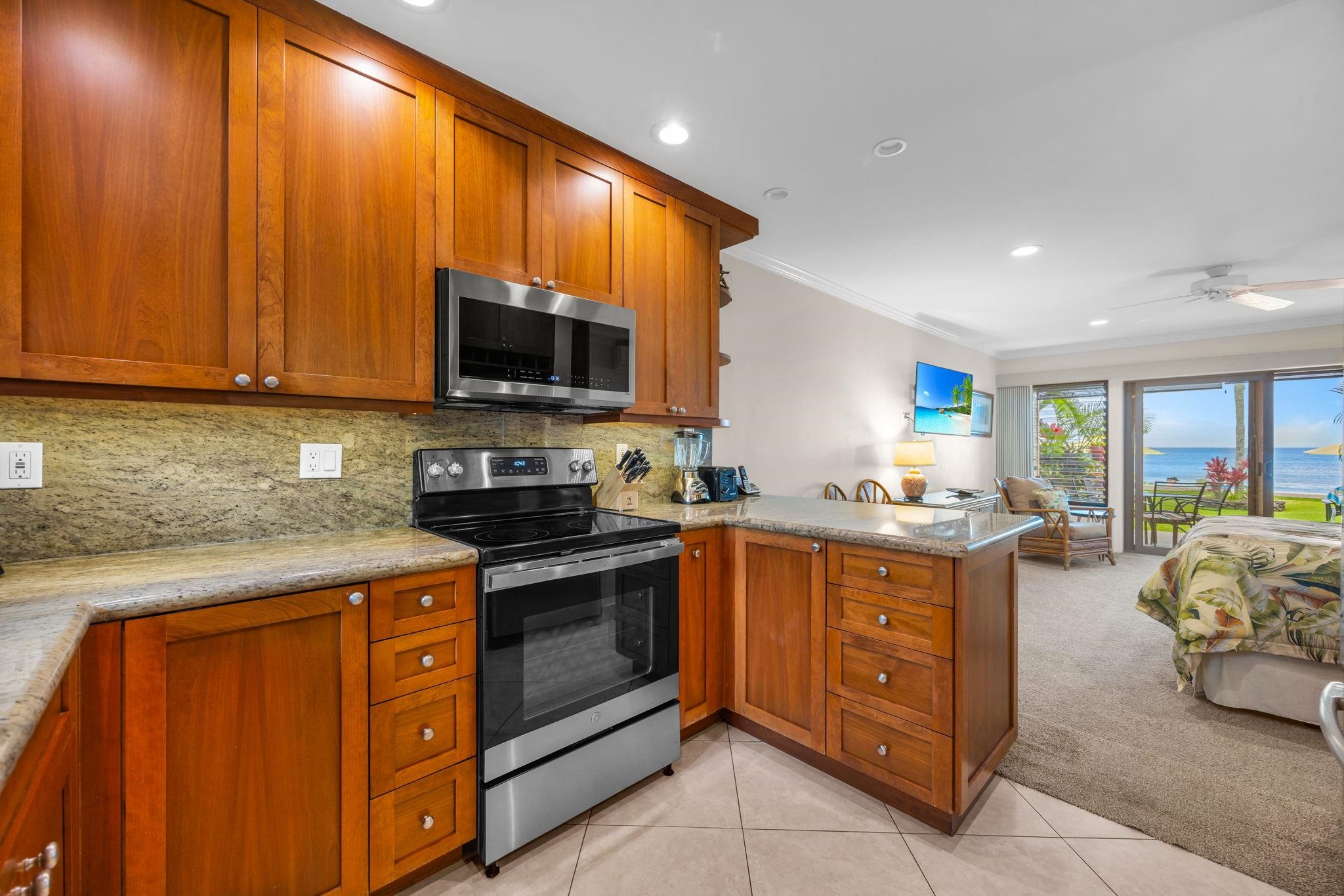 Hale Napili Apts condo # 4, Lahaina, Hawaii - photo 12 of 22