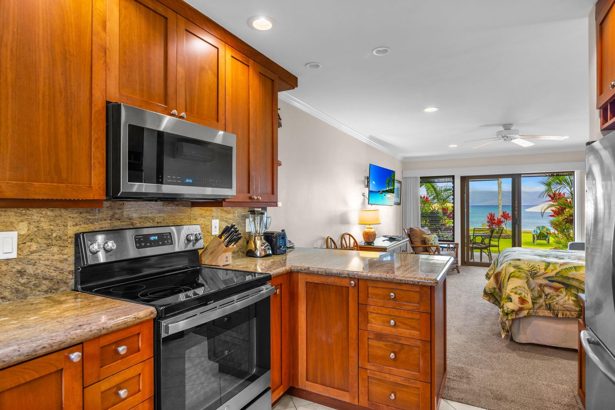 Hale Napili Apts condo # 4, Lahaina, Hawaii - photo 15 of 22