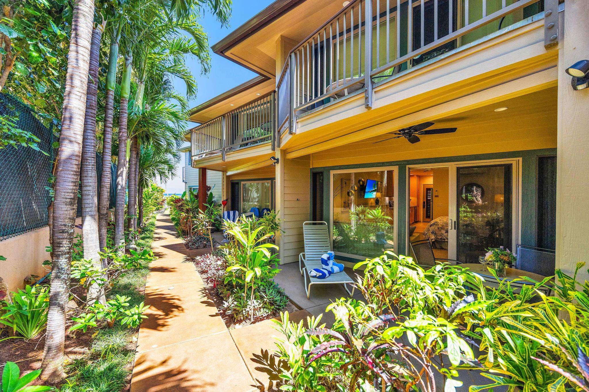 Hale Napili Apts condo # 8, Lahaina, Hawaii - photo 31 of 48