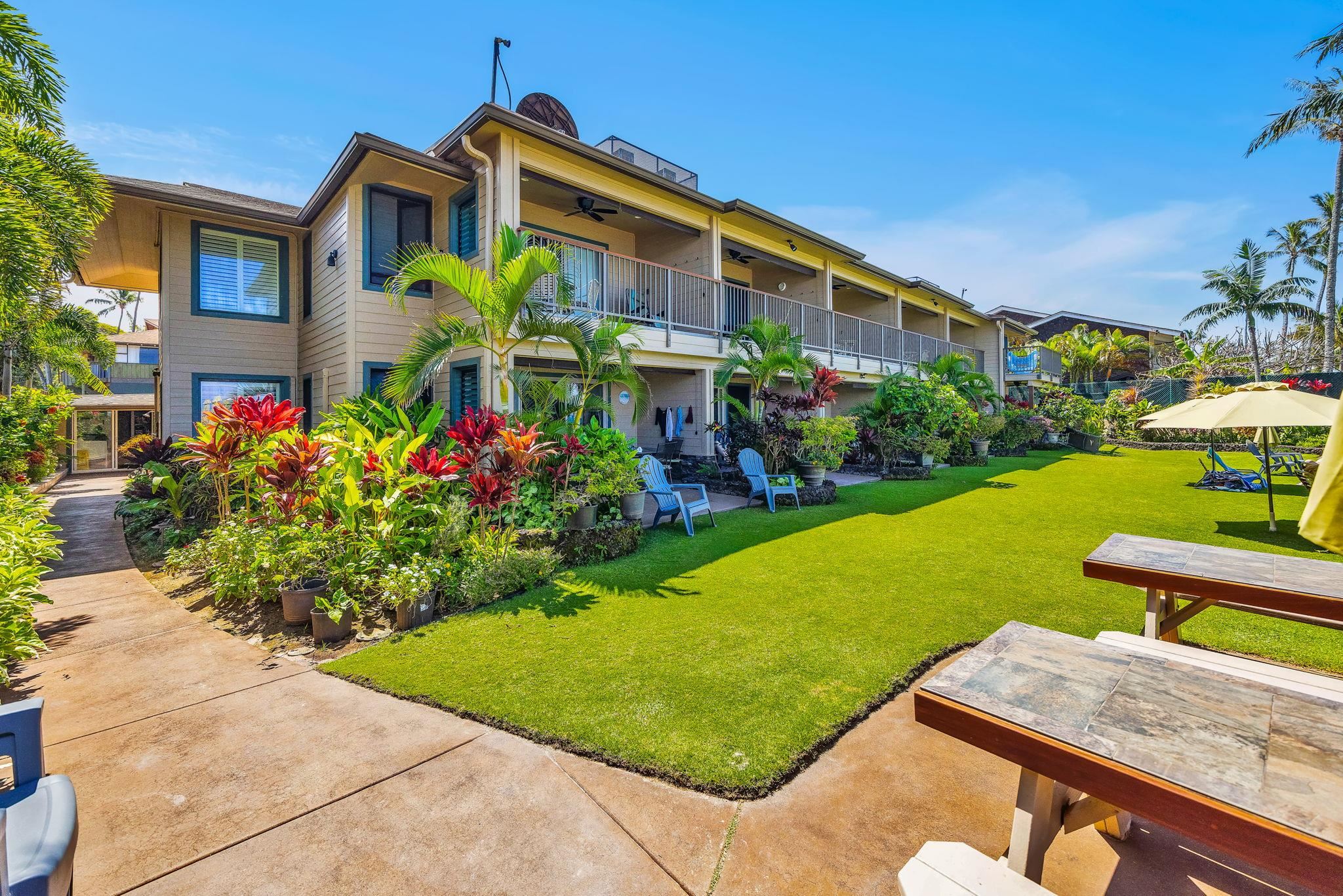 Hale Napili Apts condo # 8, Lahaina, Hawaii - photo 38 of 48