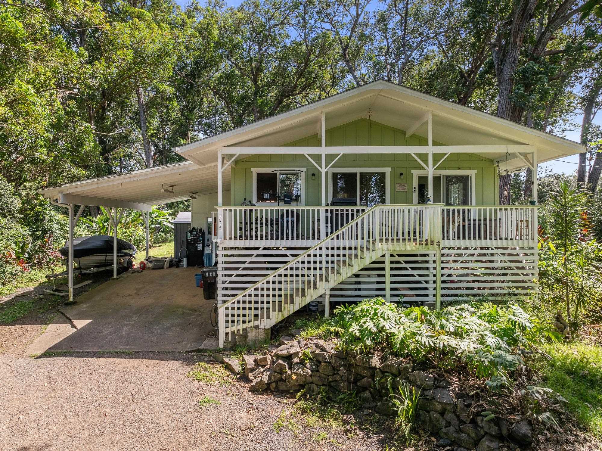 650  Pakanu St , Haiku home - photo 2 of 4