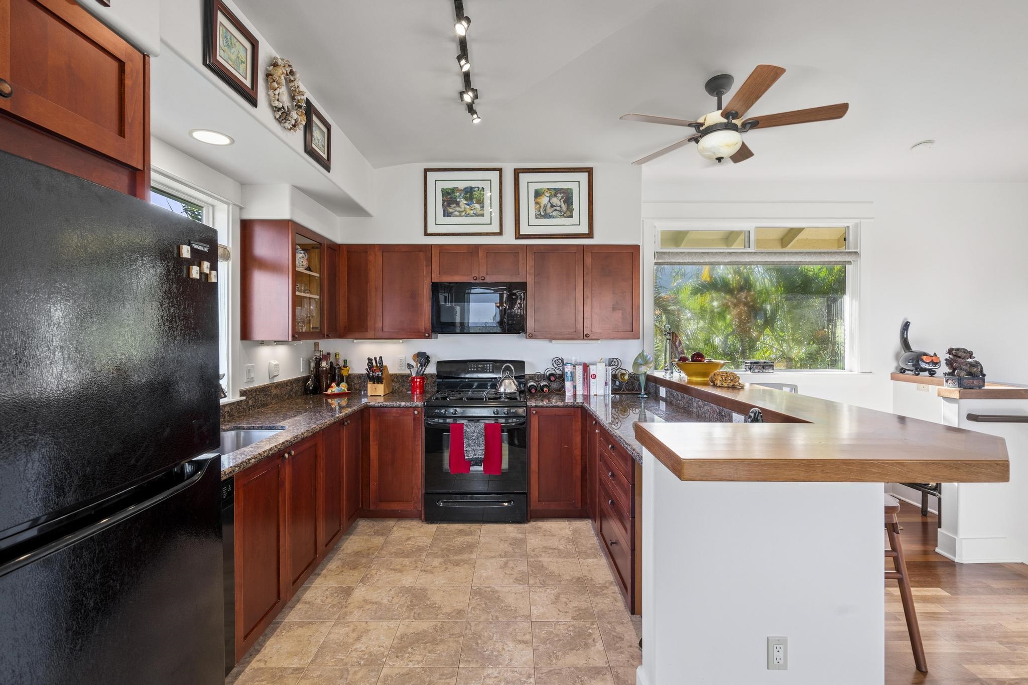 654  Kaupakalua Rd Five Corners, Haiku home - photo 20 of 41