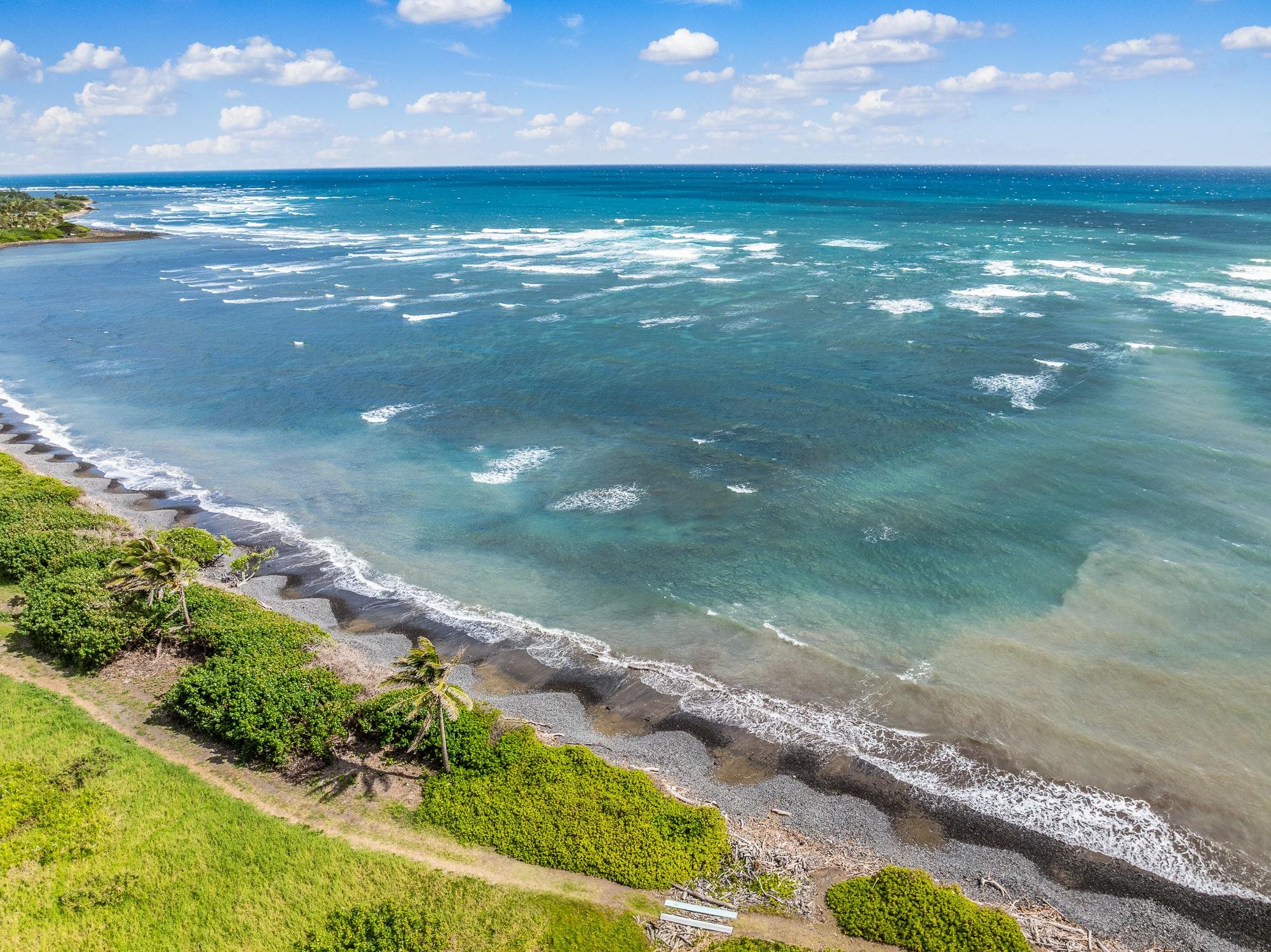 658  Waiehu Beach Rd Paukukalo  Waiehu, Wailuku home - photo 11 of 37