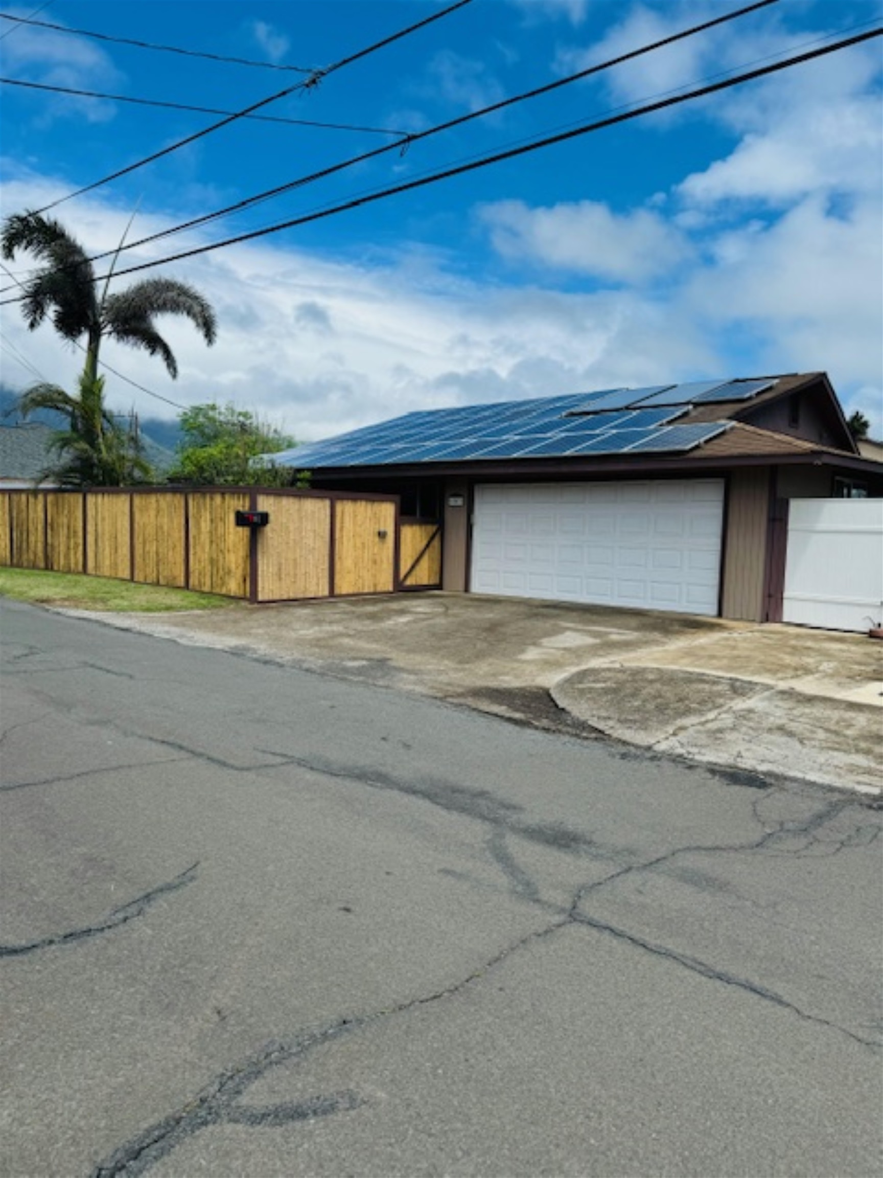 662  Kailana St Pakukalo, Wailuku home - photo 4 of 50