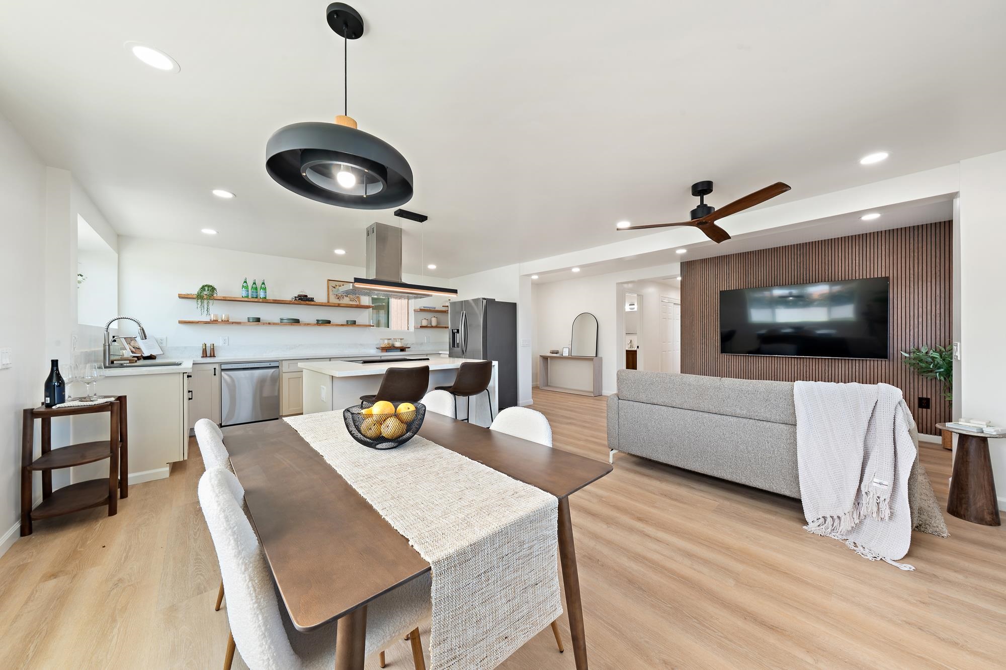 665  Pio Dr Pu'uone Tract, Kahului home - photo 3 of 50