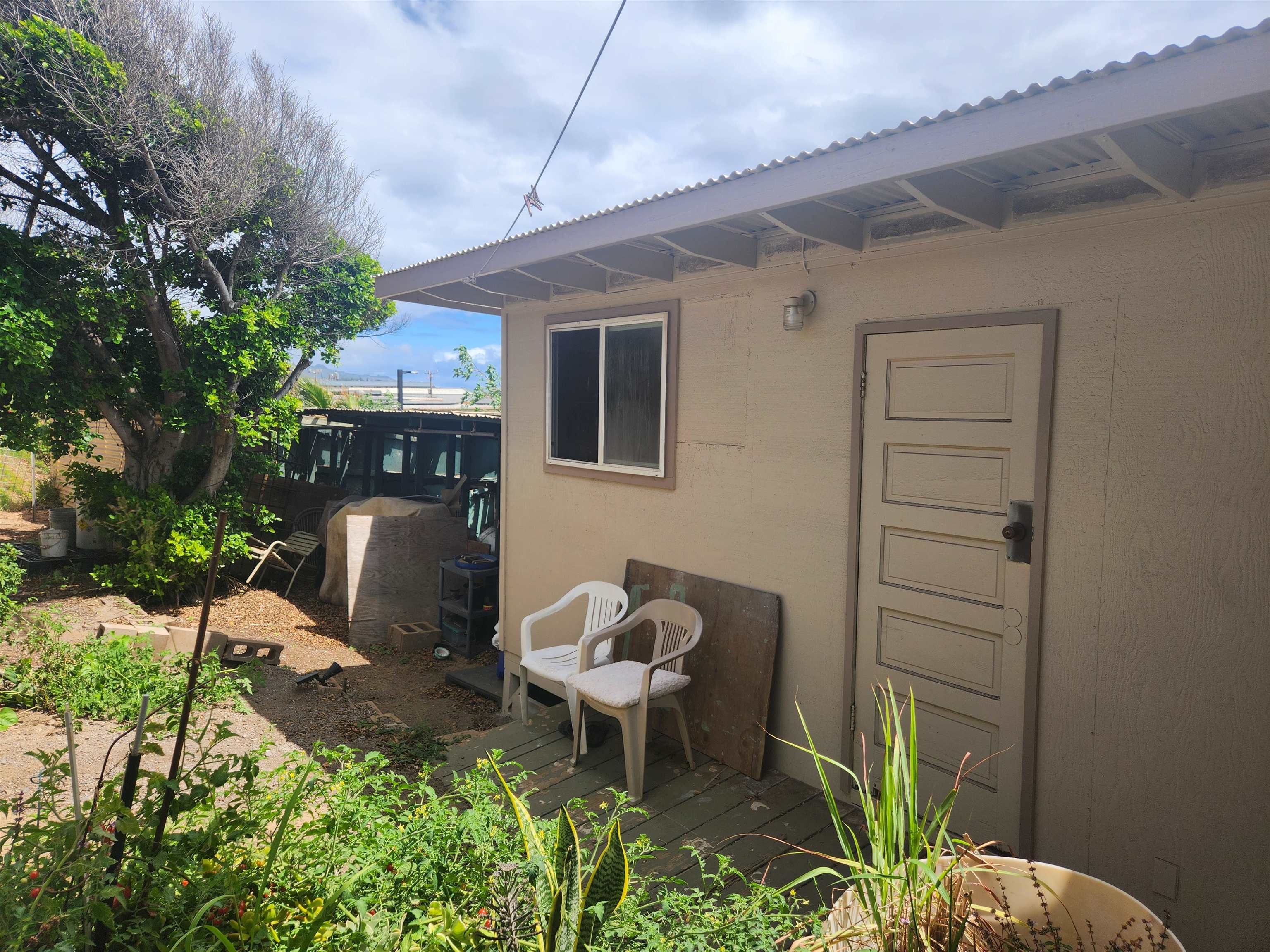 665  Pio Dr Puuone Tract, Wailuku home - photo 3 of 15