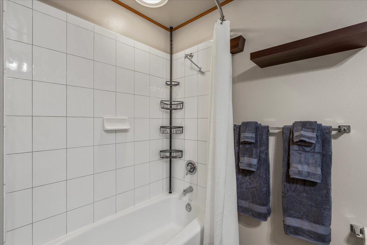 Kehalani Gardens condo # 1401, Wailuku, Hawaii - photo 29 of 40