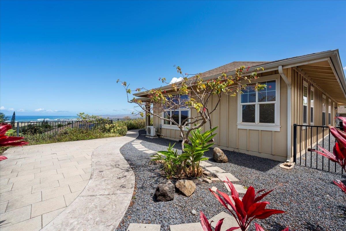 67  Kinohi Loa Loop Wailuku, Wailuku home - photo 40 of 46