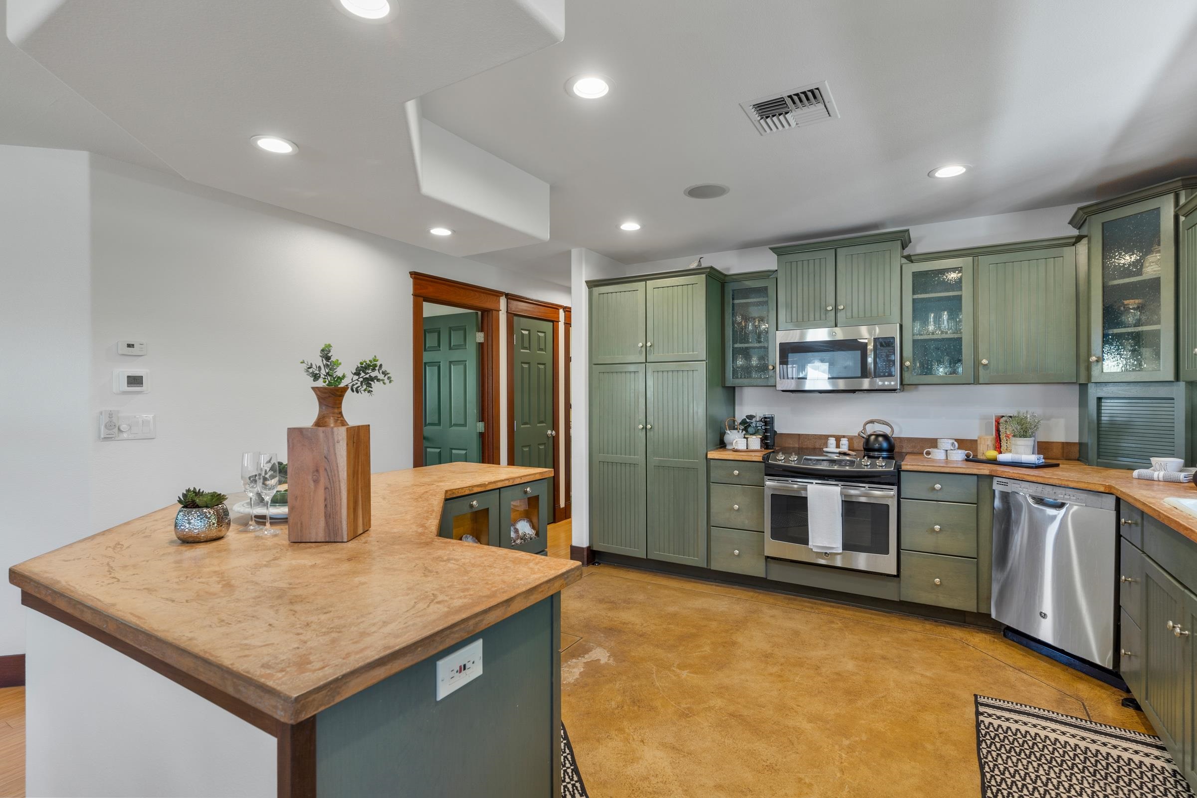 67  Puu Koa Pl , Haiku home - photo 15 of 45