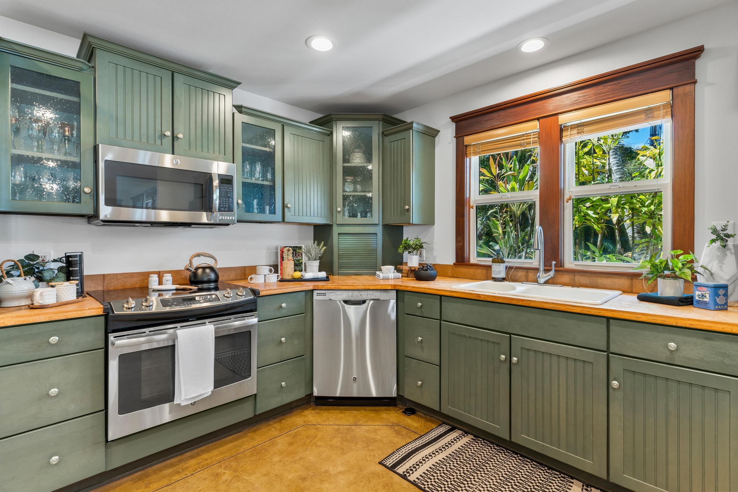 67  Puu Koa Pl , Haiku home - photo 8 of 45