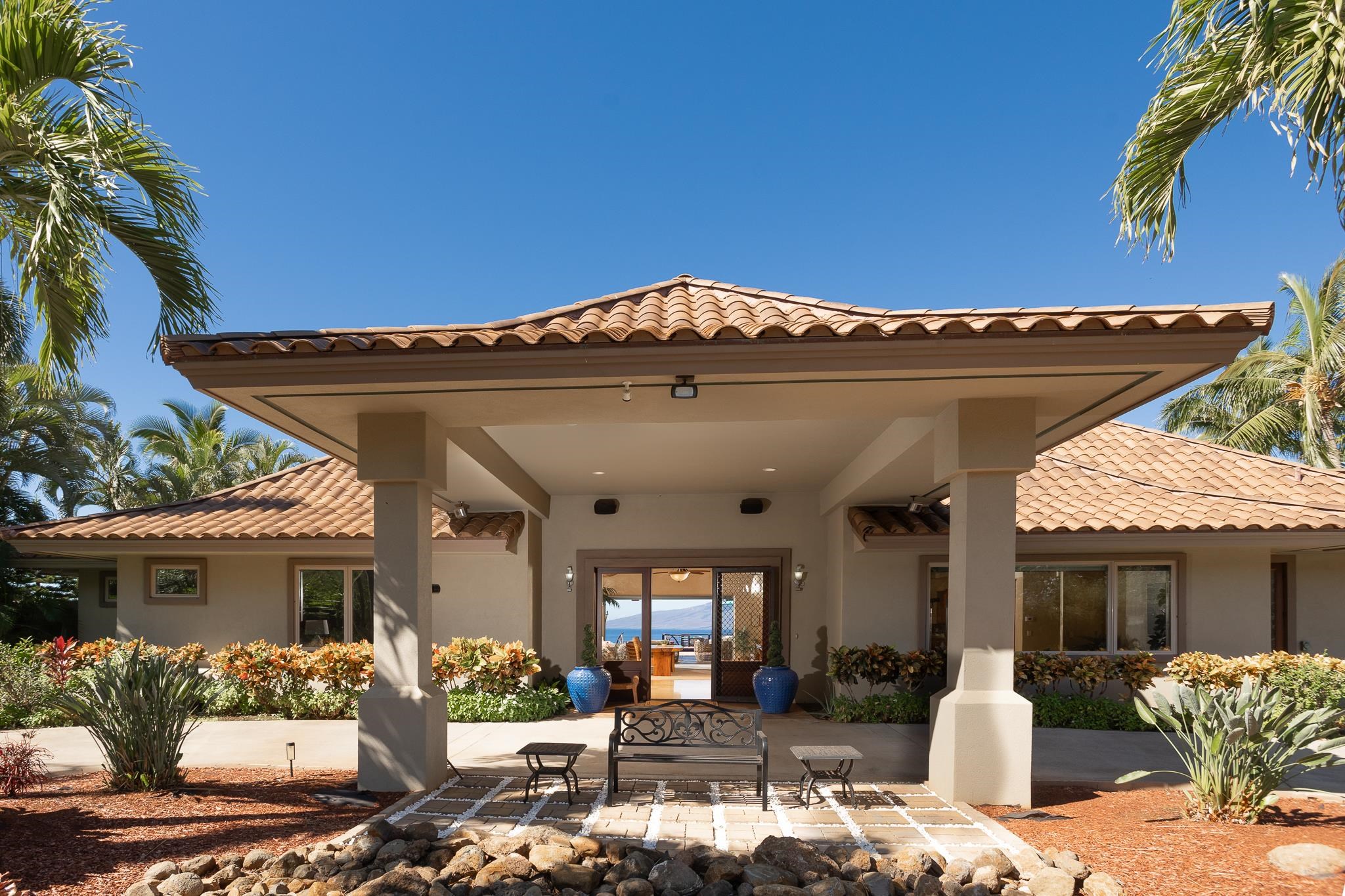 67  Wili Okai Way Puunoa, Lahaina home - photo 4 of 47