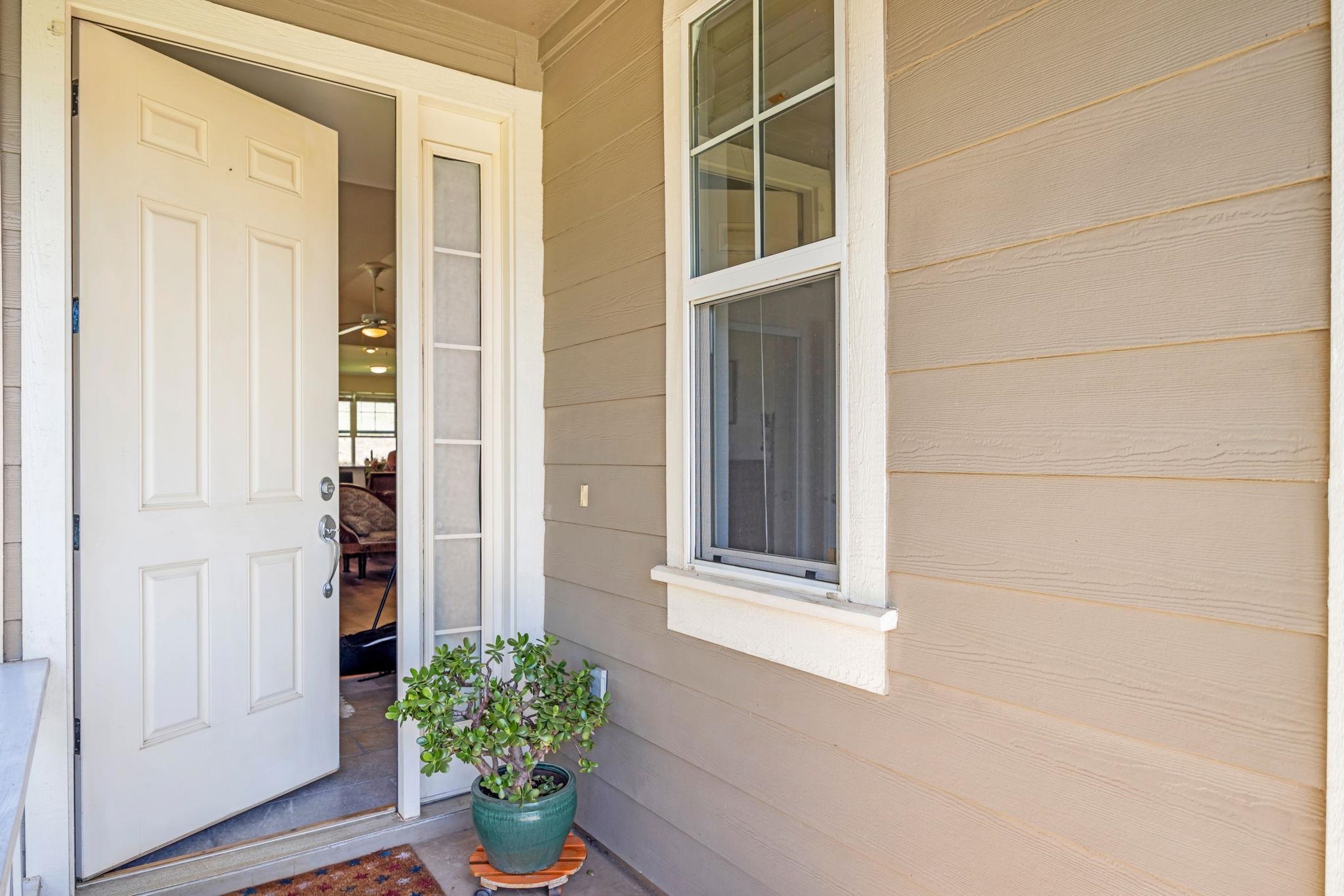 672  Komo Ohia St Komo Ohia, Wailuku home - photo 3 of 35