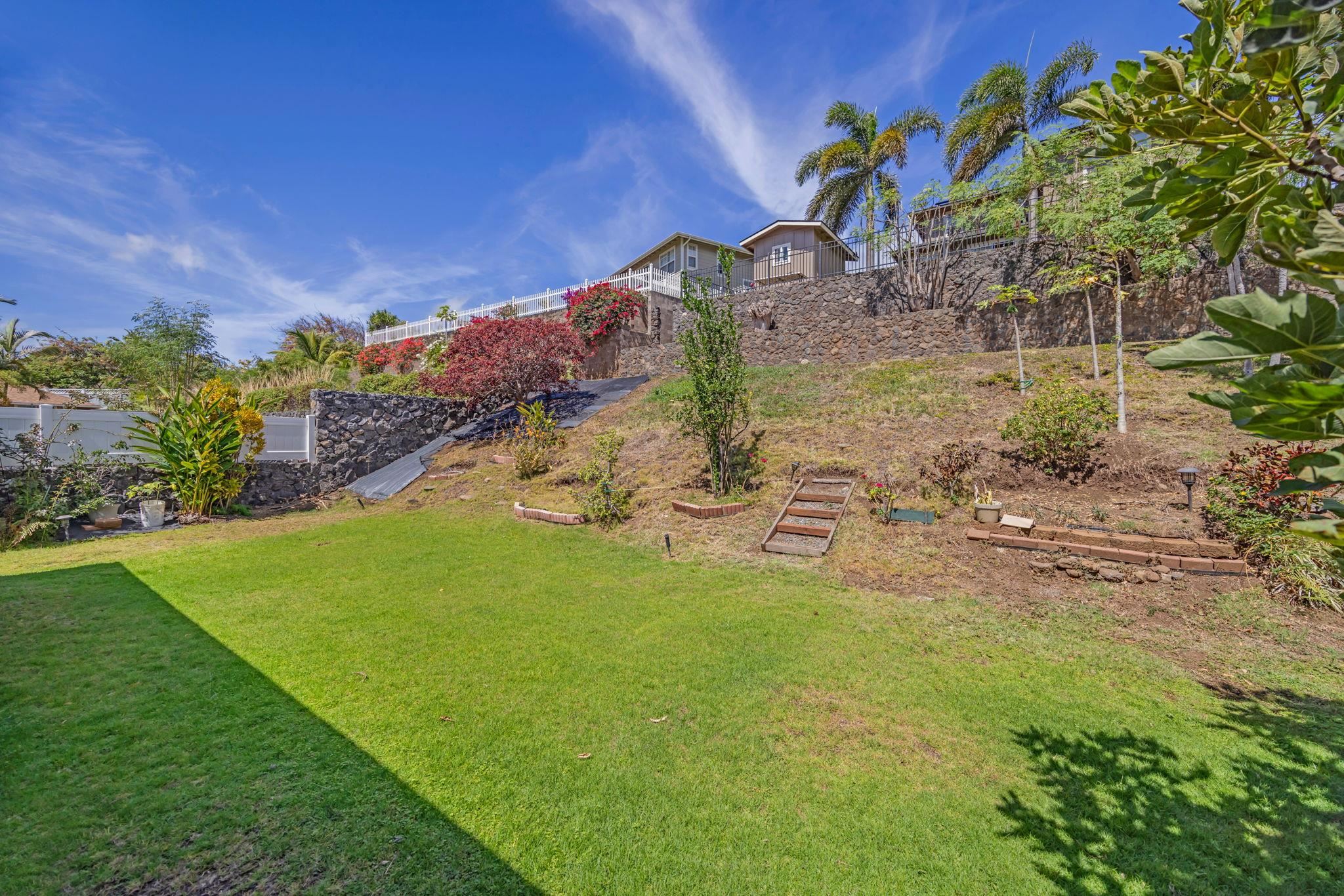 672  Komo Ohia St Komo Ohia, Wailuku home - photo 25 of 35