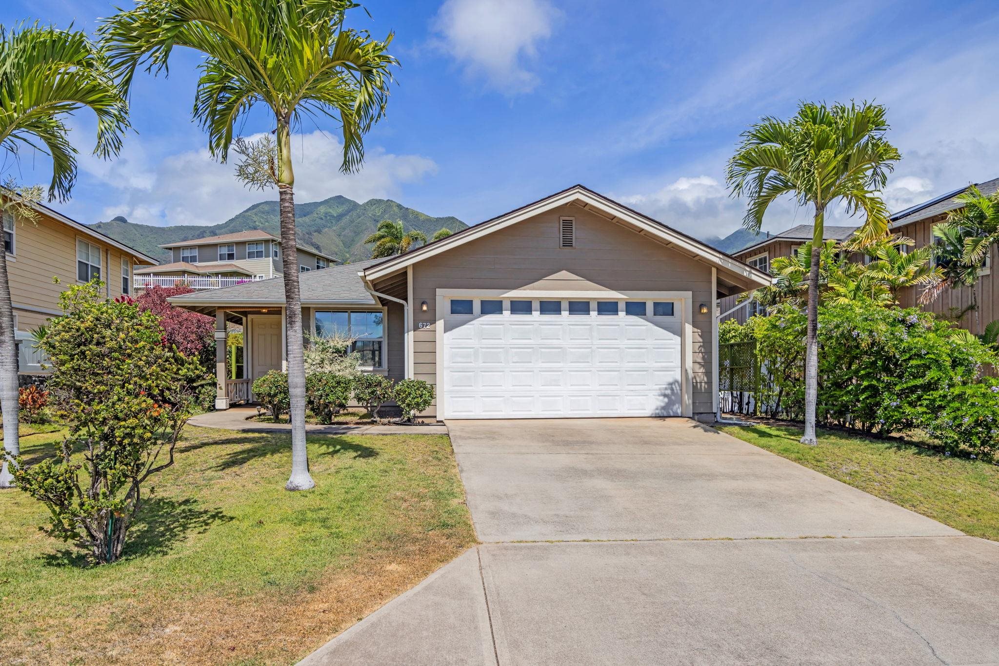 672  Komo Ohia St Komo Ohia, Wailuku home - photo 33 of 35