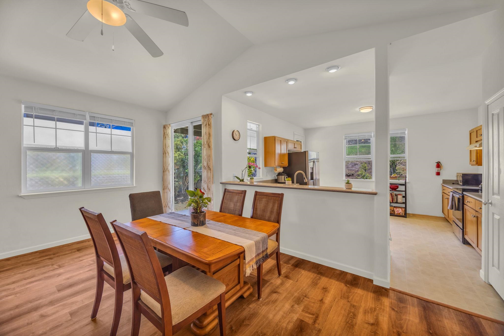 672  Komo Ohia St Komo Ohia, Wailuku home - photo 8 of 35