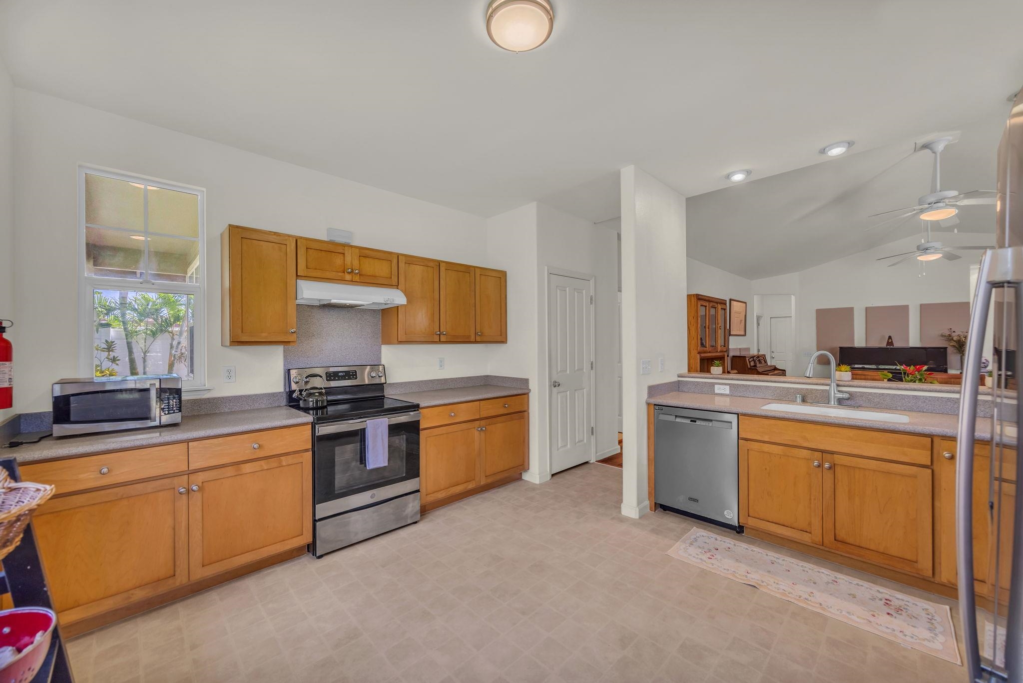 672  Komo Ohia St Komo Ohia, Wailuku home - photo 10 of 35